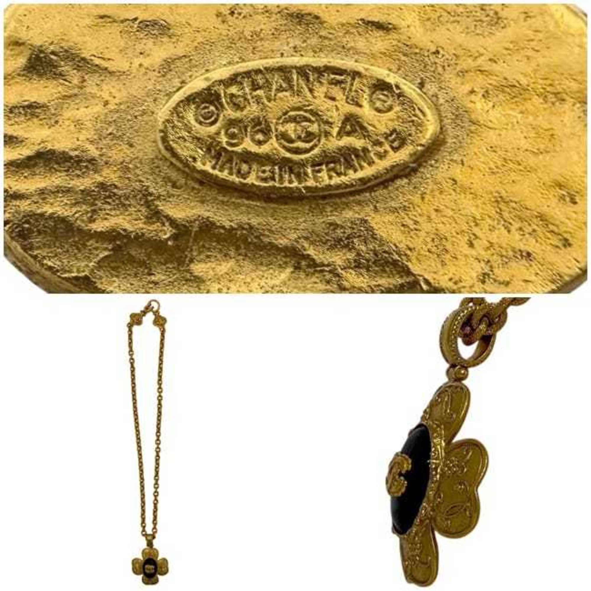 CC Logo Chain Clover Pendant Necklace Metal