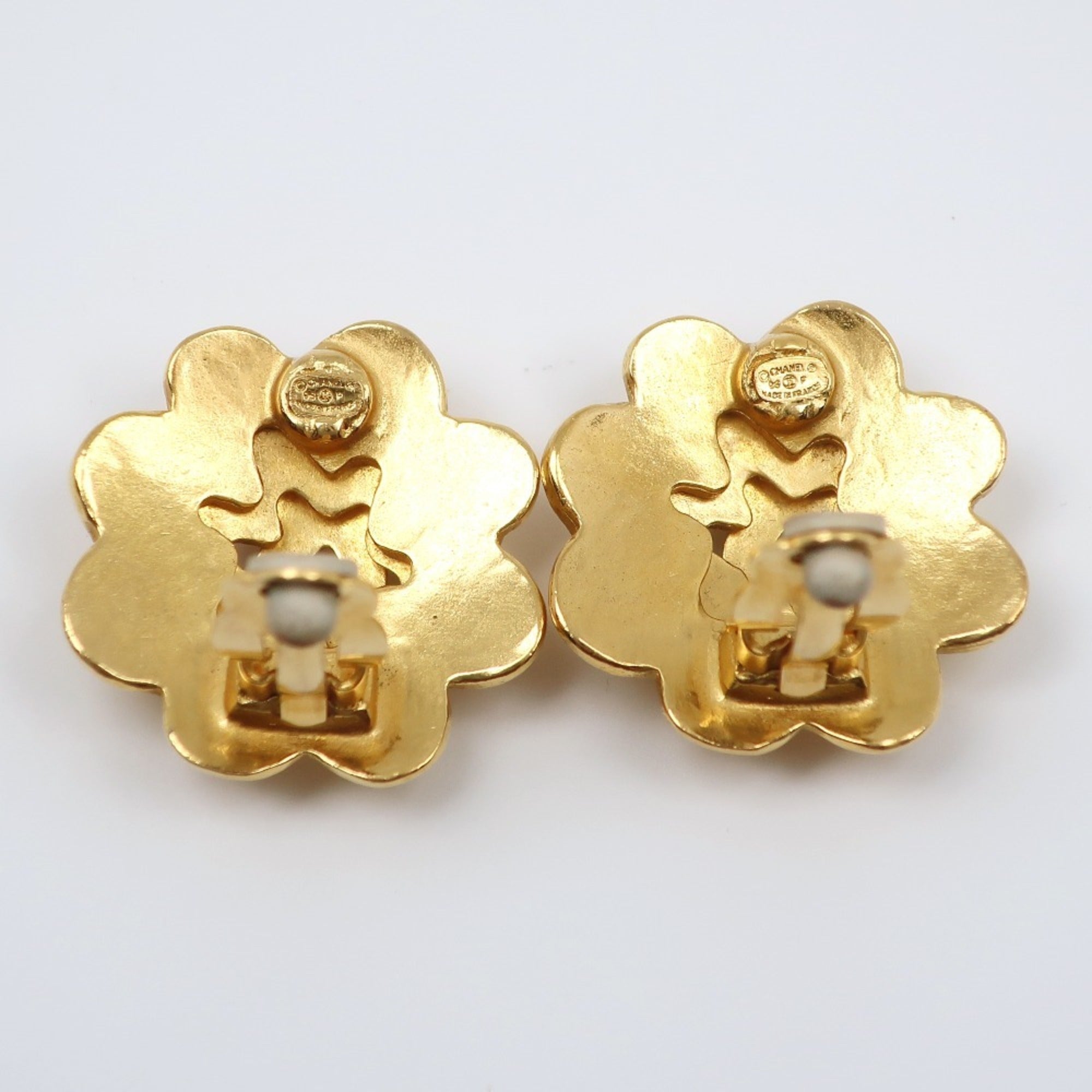CC Logo Flower Earrings Metal Gold-Tone Metal