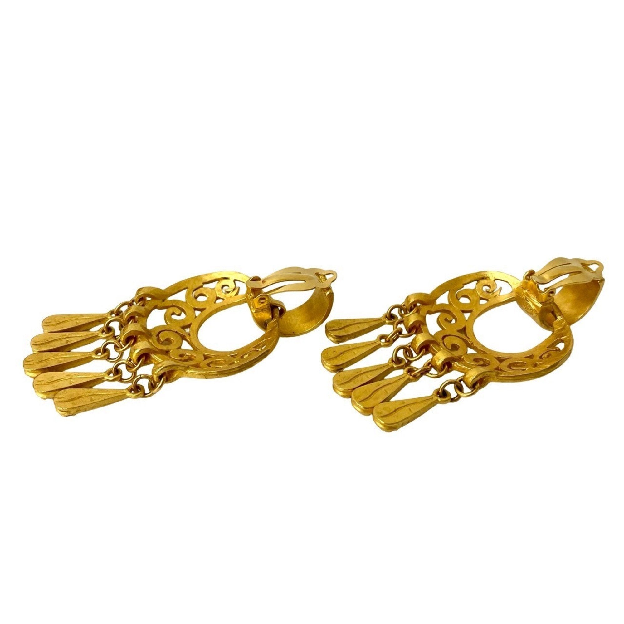 CC Logo Clip-On Earrings Metal Gold-Tone Metal