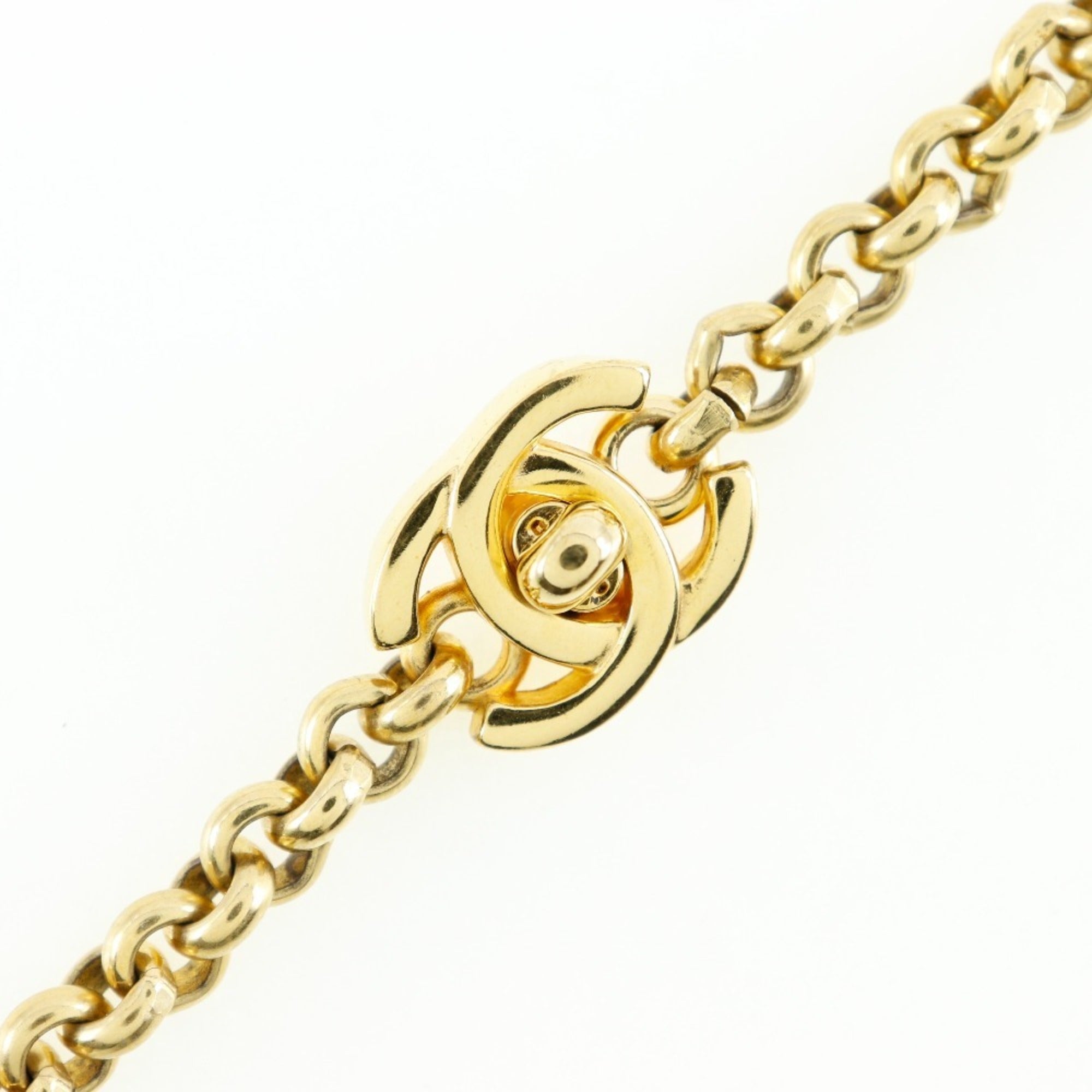 CC Logo Turnlock Flower Pendant Necklace Metal