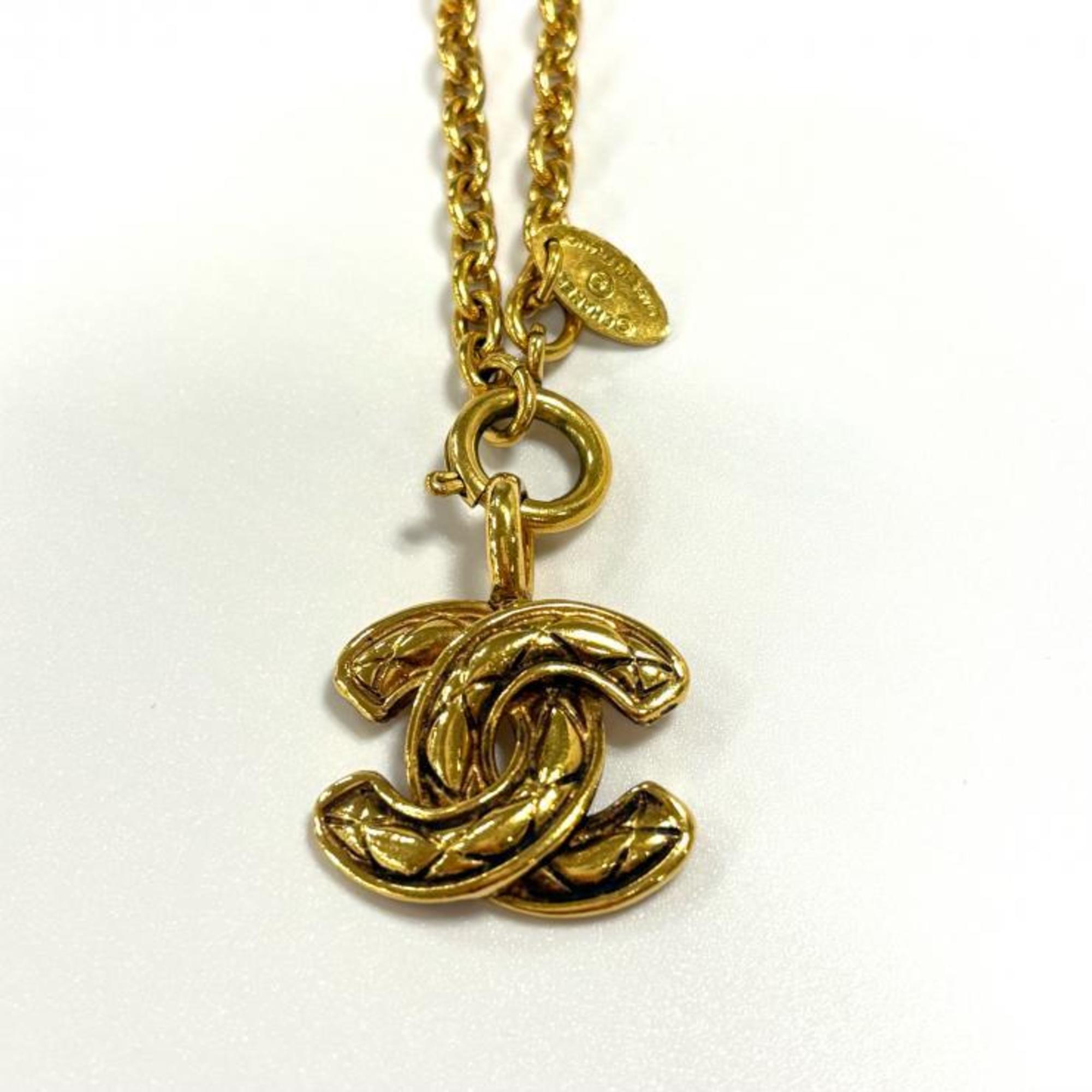 CC Logo Pendant Necklace Metal