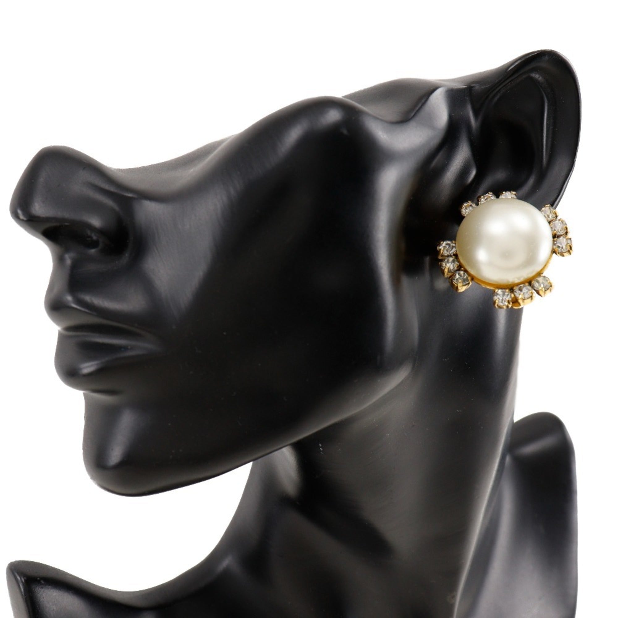 Clip-On Earrings Pearl Clip-On Gold-Tone Metal
