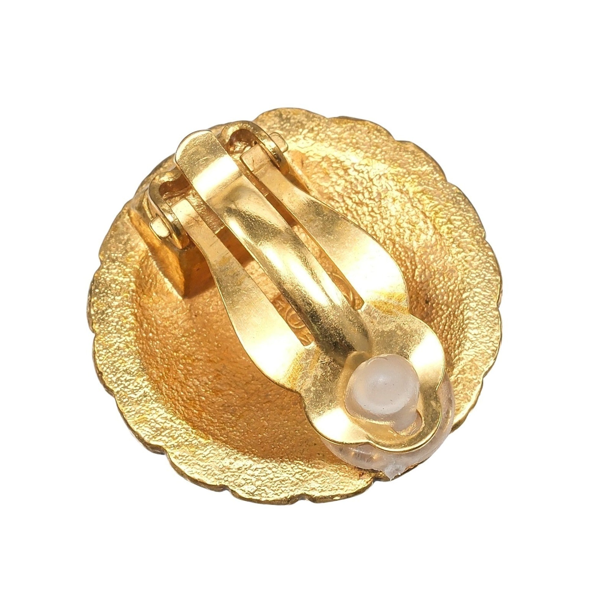 CC Logo Clip-On Single Earring Metal Gold-Tone Metal