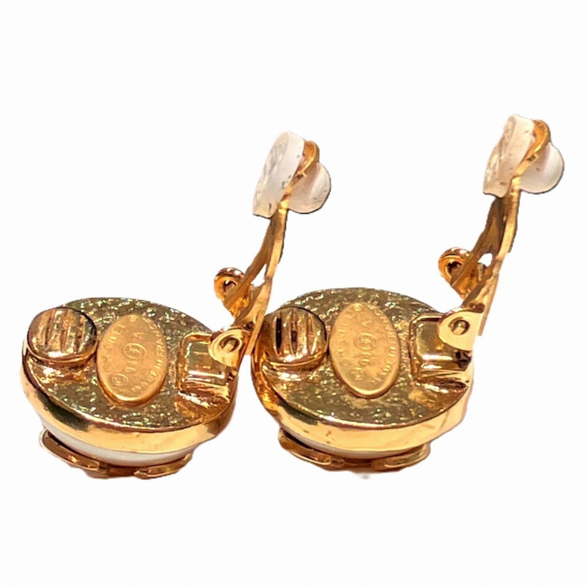 Pearl Clip-On Earrings Artificial Pearl and Metal