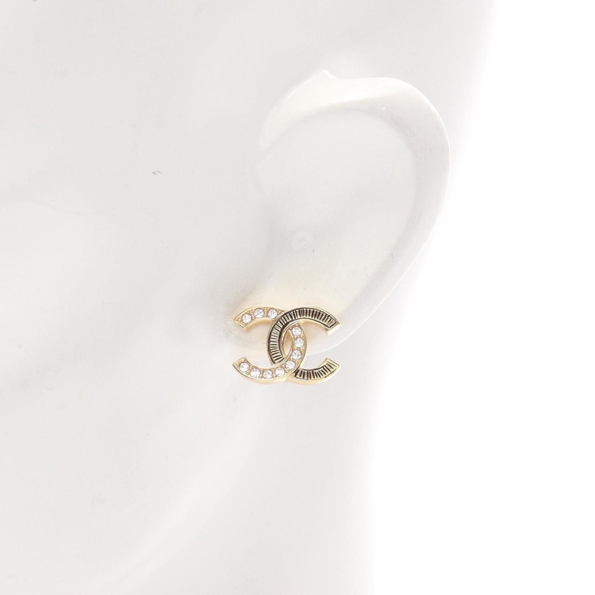 CC Logo Earrings Metal