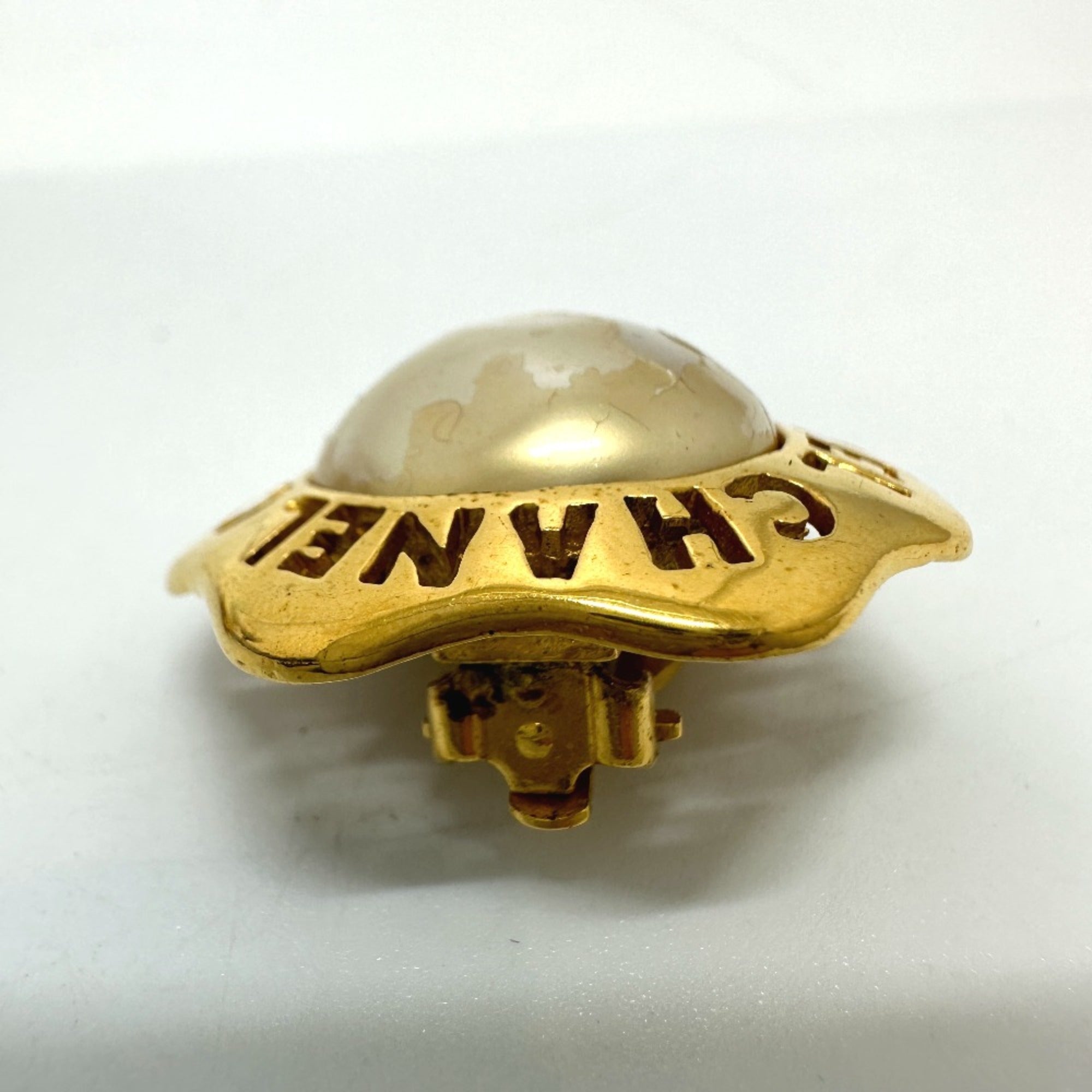 Vintage Earrings Gold-Tone Metal