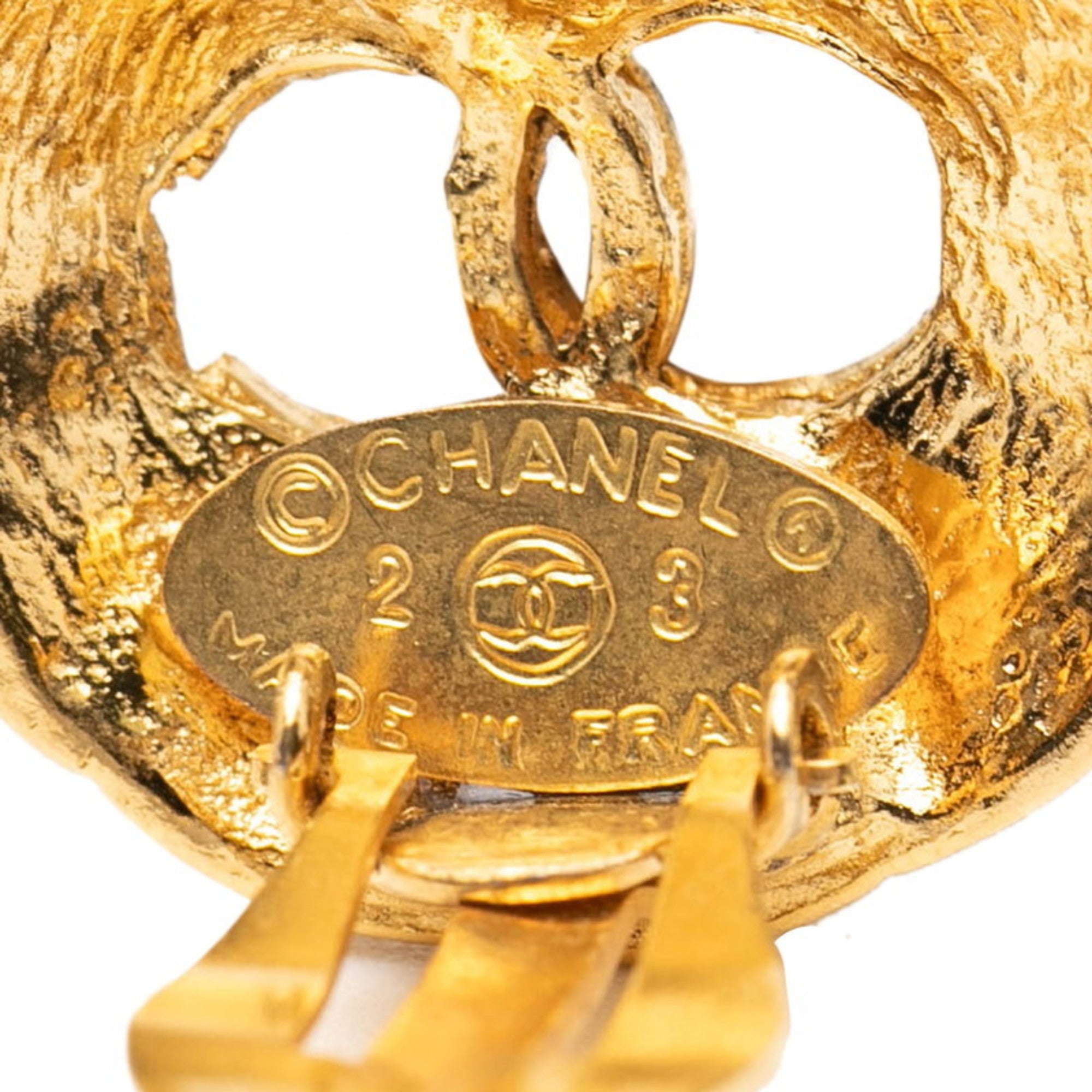 CC Logo Clip-On Earrings Metal Gold-Tone Metal