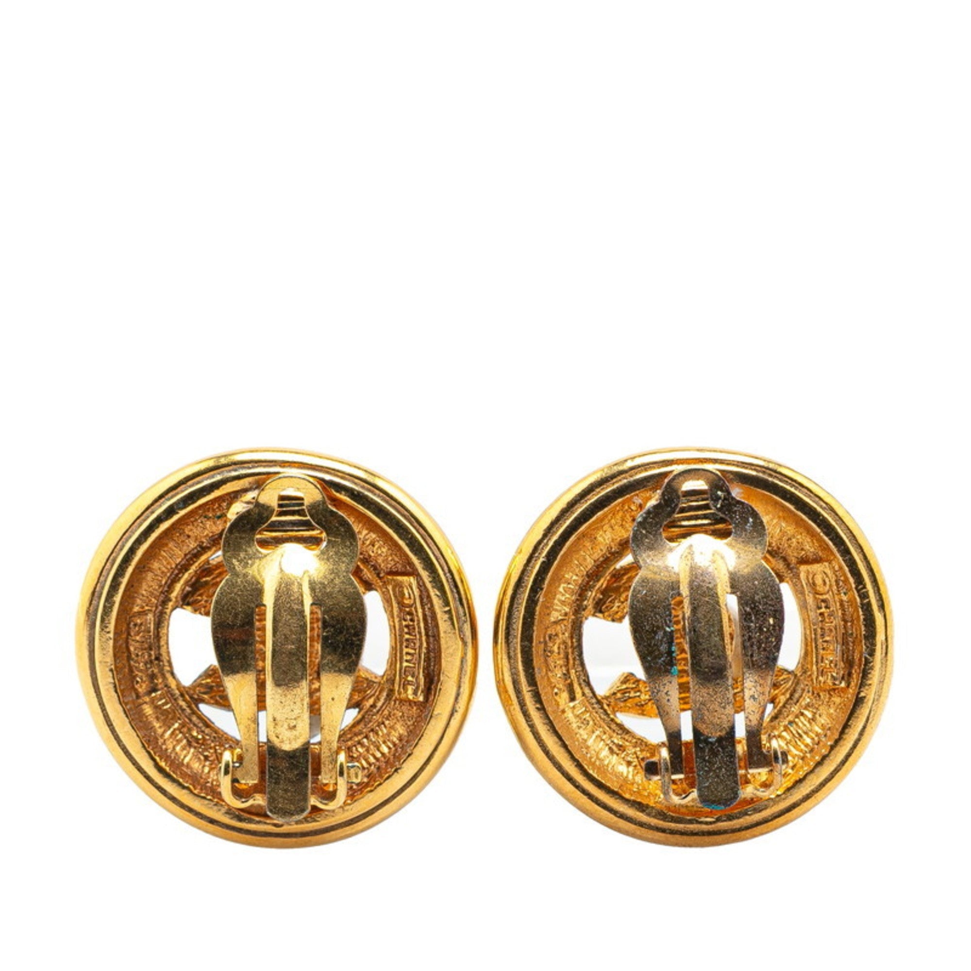 CC Logo Round Clip-On Earrings Metal Gold-Tone Metal