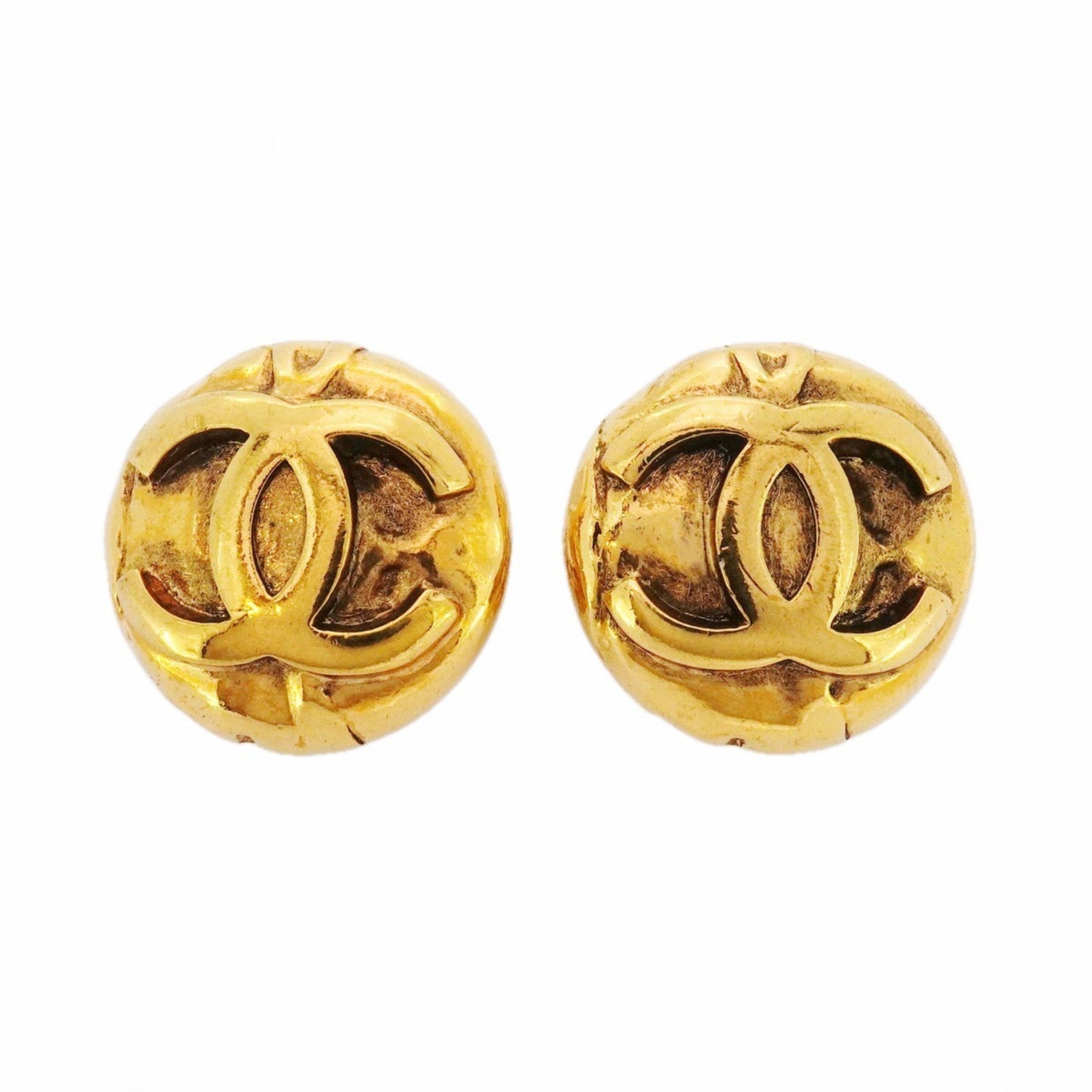 CC Logo Circle Clip-On Earrings Metal Gold-Tone Metal