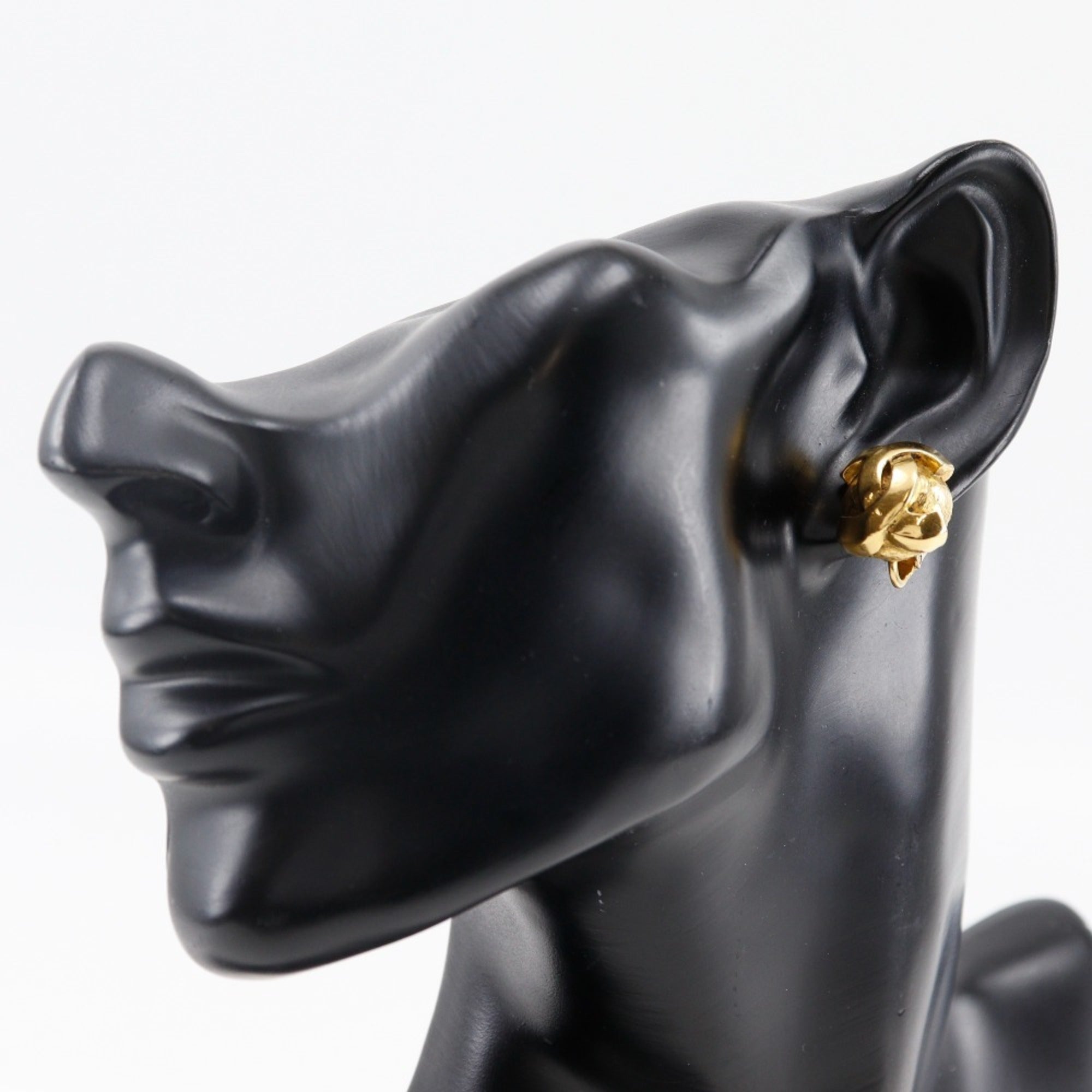 CC Logo Clip-On Earrings Metal Gold-Tone Metal