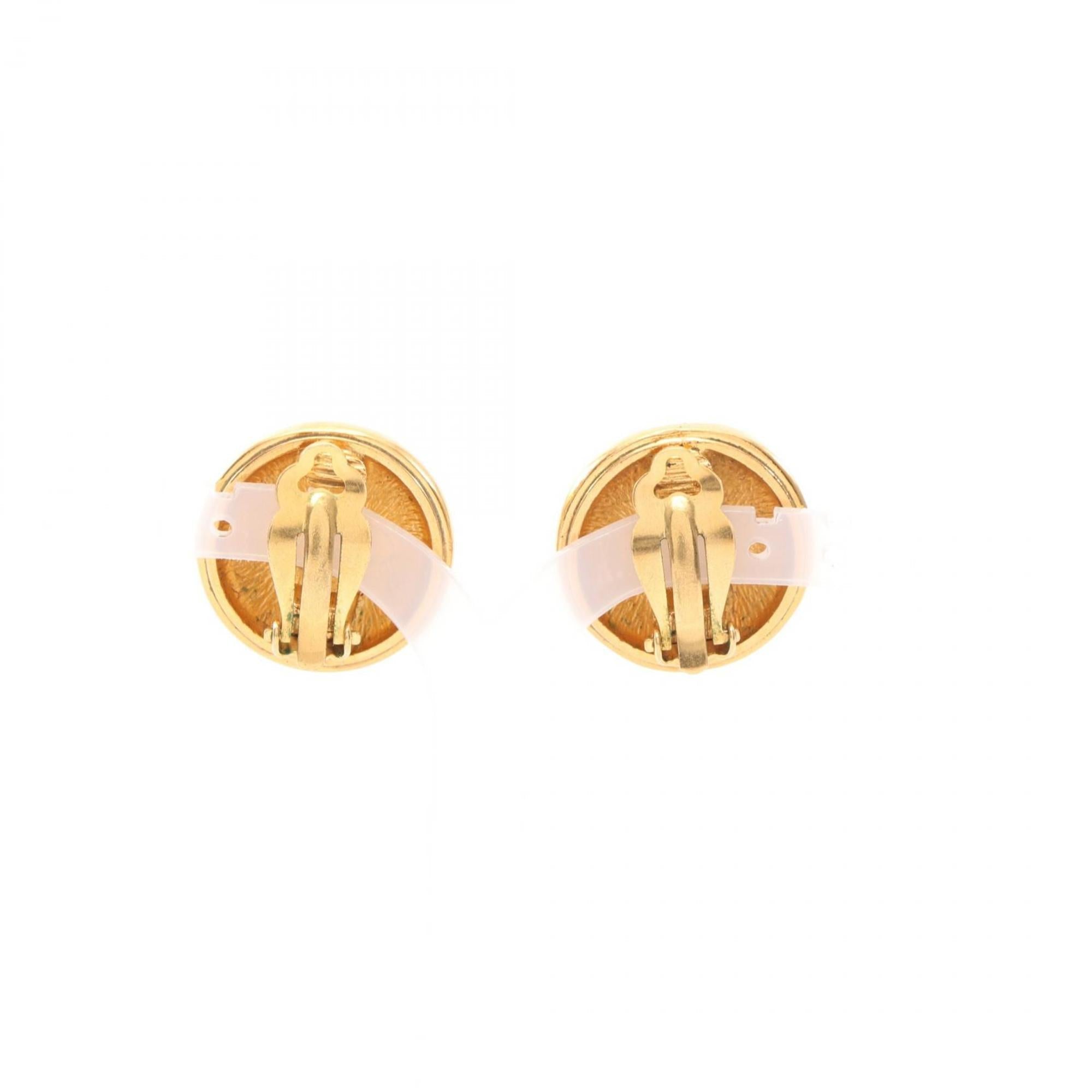 CC Logo Clip-On Earrings Metal Gold-Tone Metal