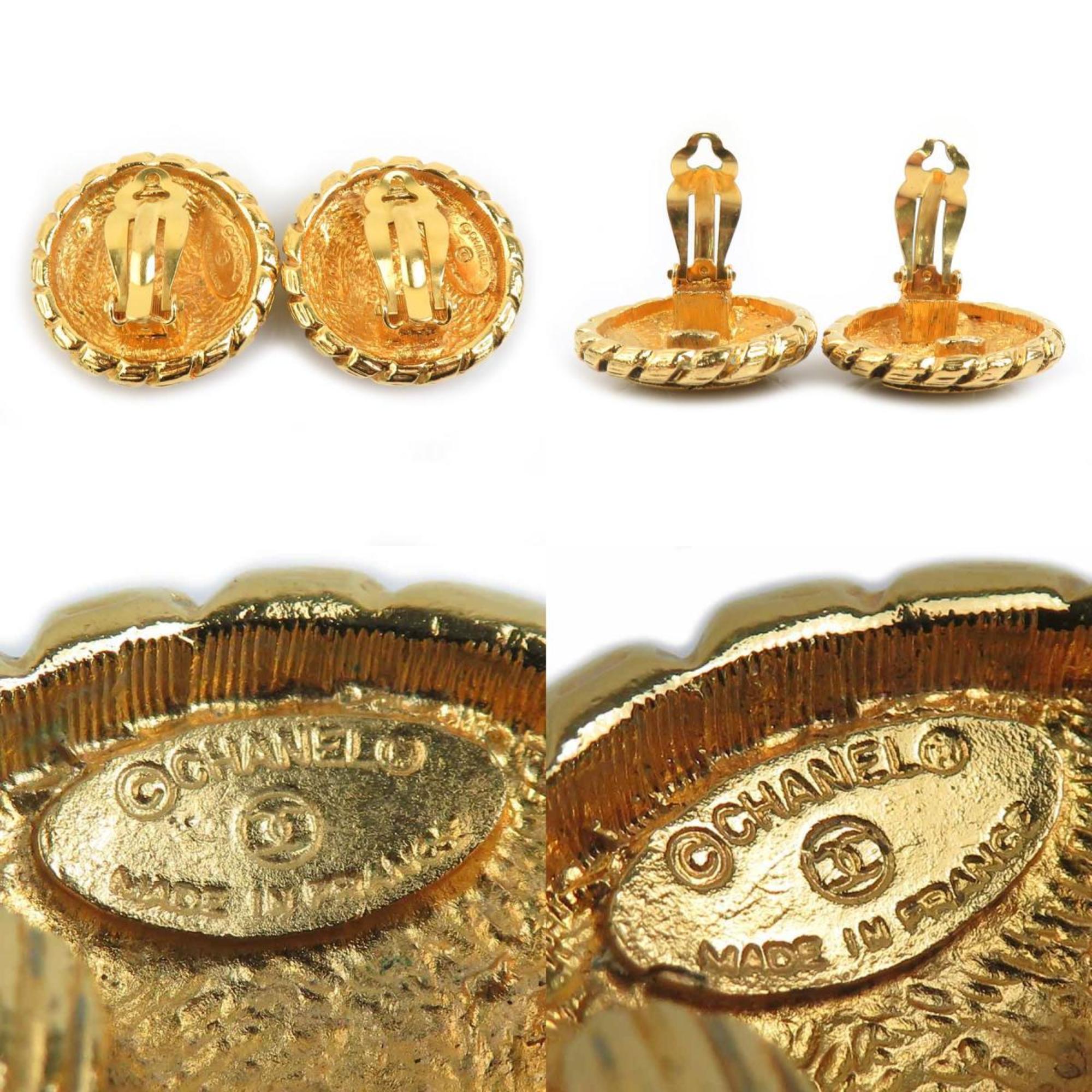 CC Logo Clip-On Earrings Gold-Tone Metal Gold-Tone Metal