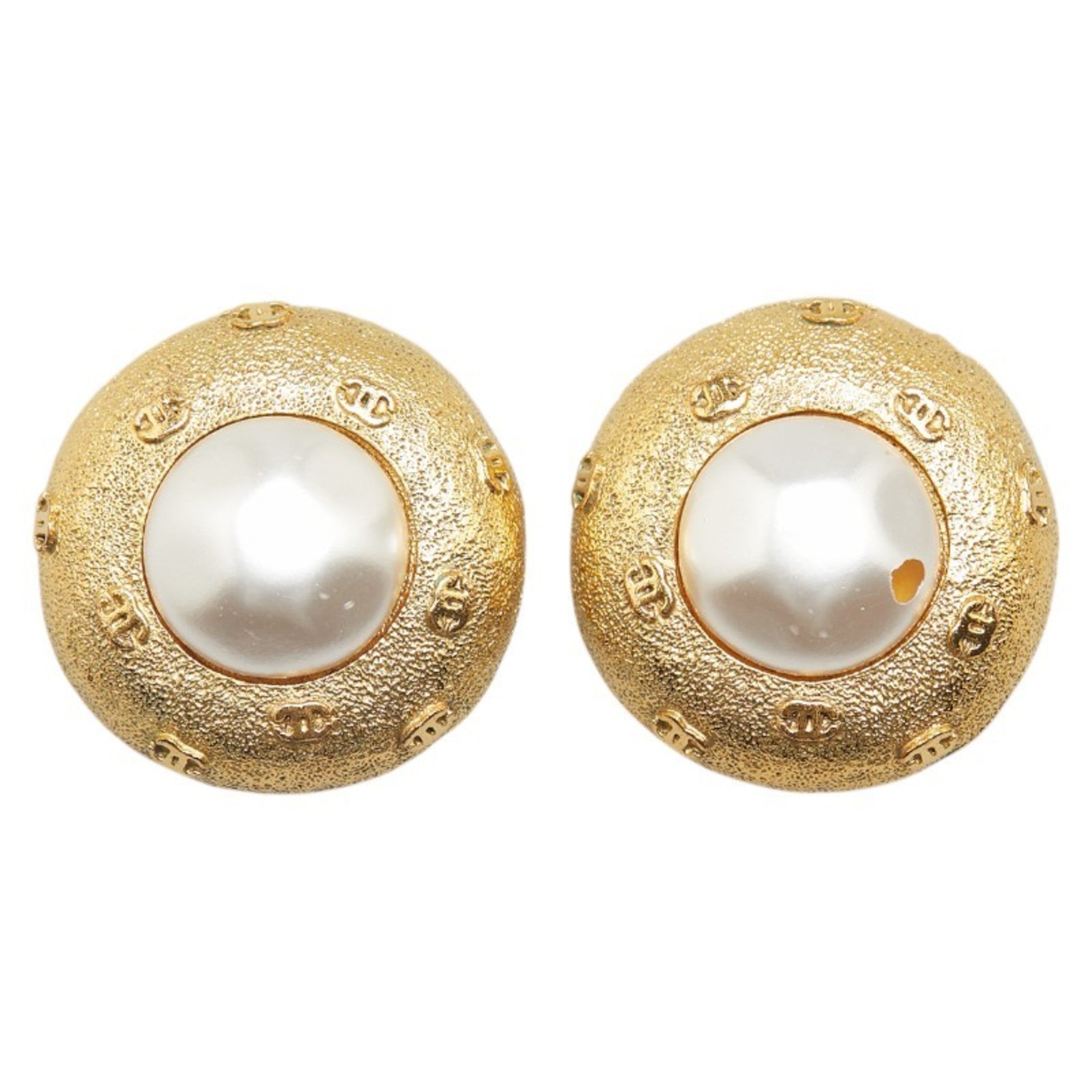 CC Logo Clip-On Earrings Metal Gold-Tone Metal