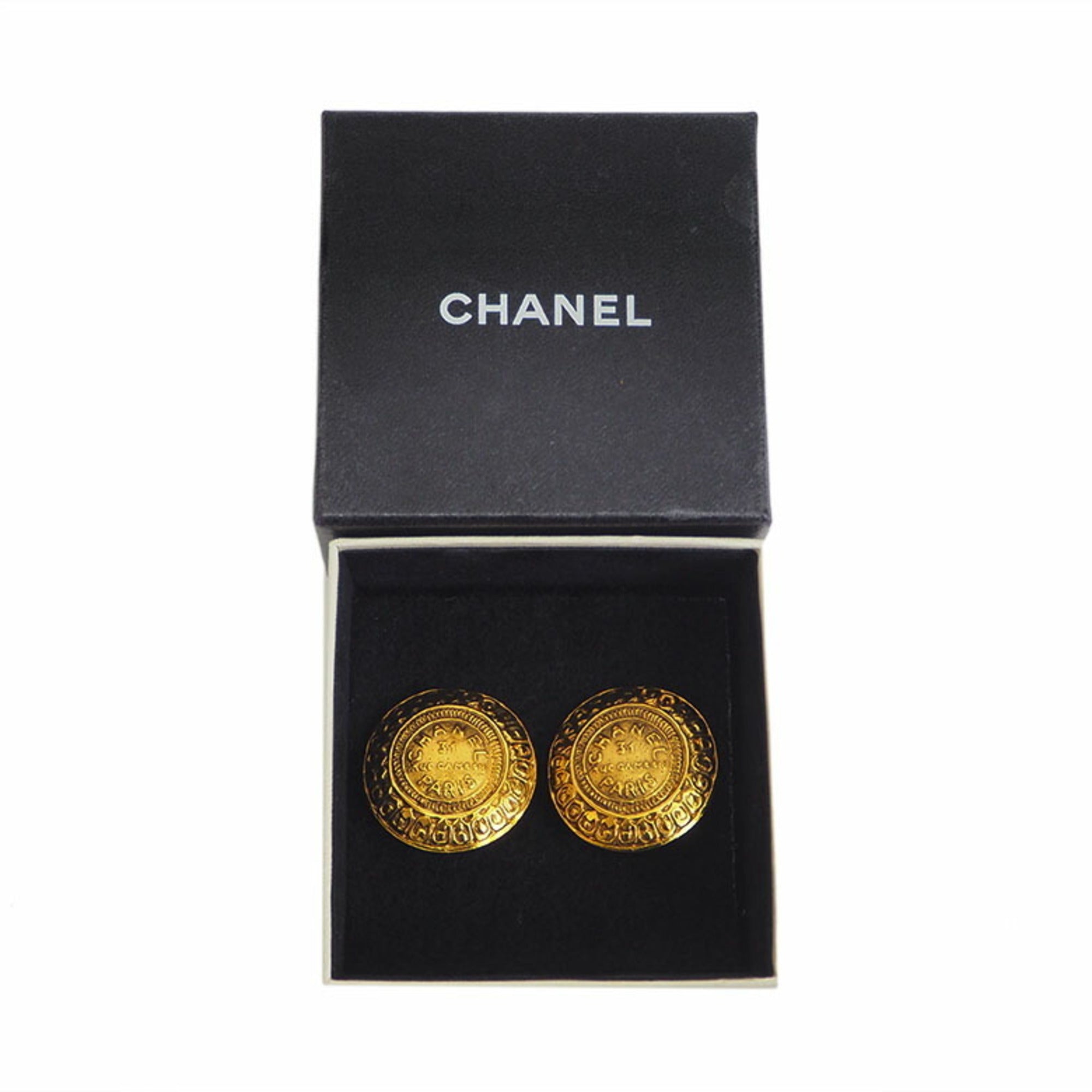 Vintage Clip-On Earrings Clip-On Gold-Tone Metal