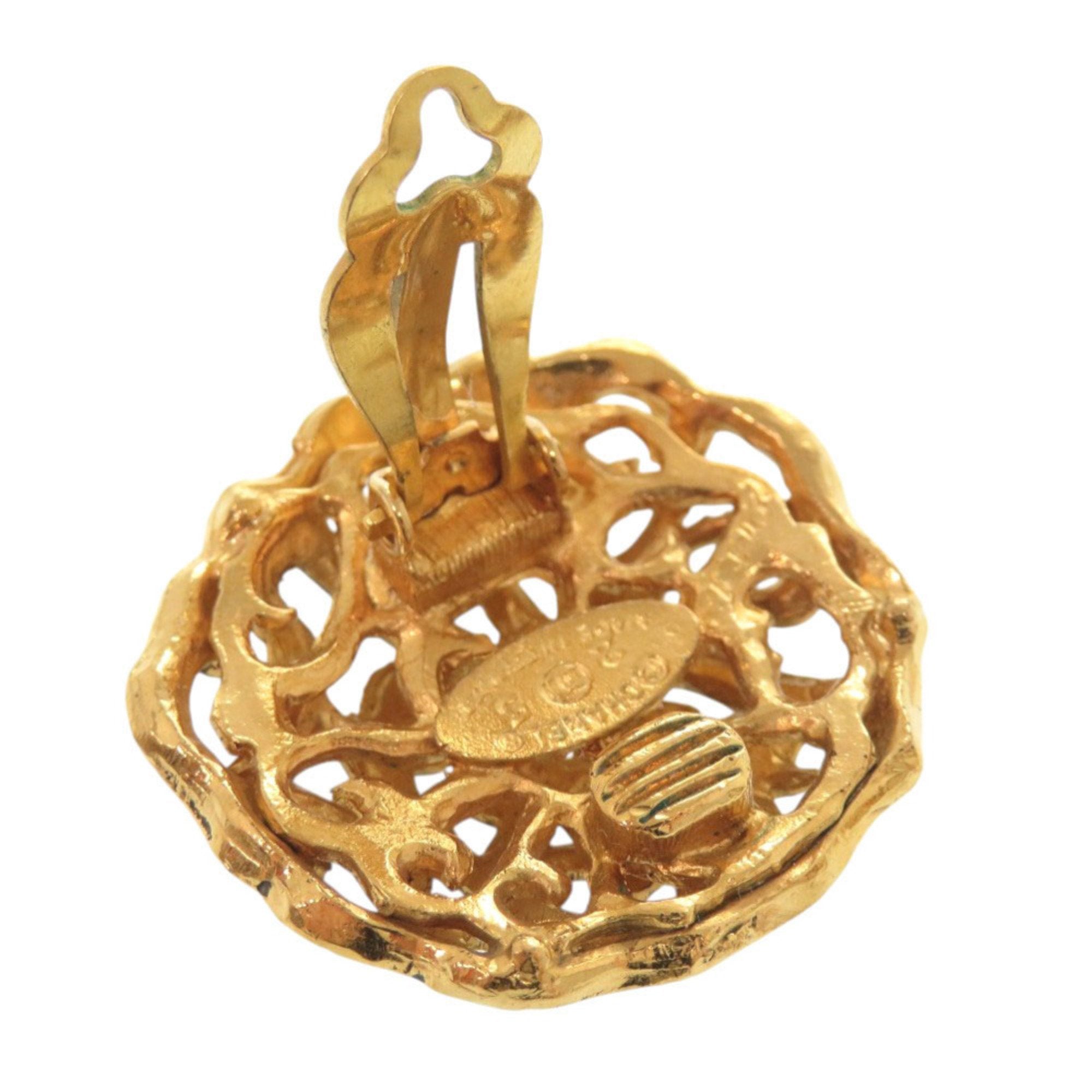 CC Logo Clip-On Earrings Metal Gold-Tone Metal