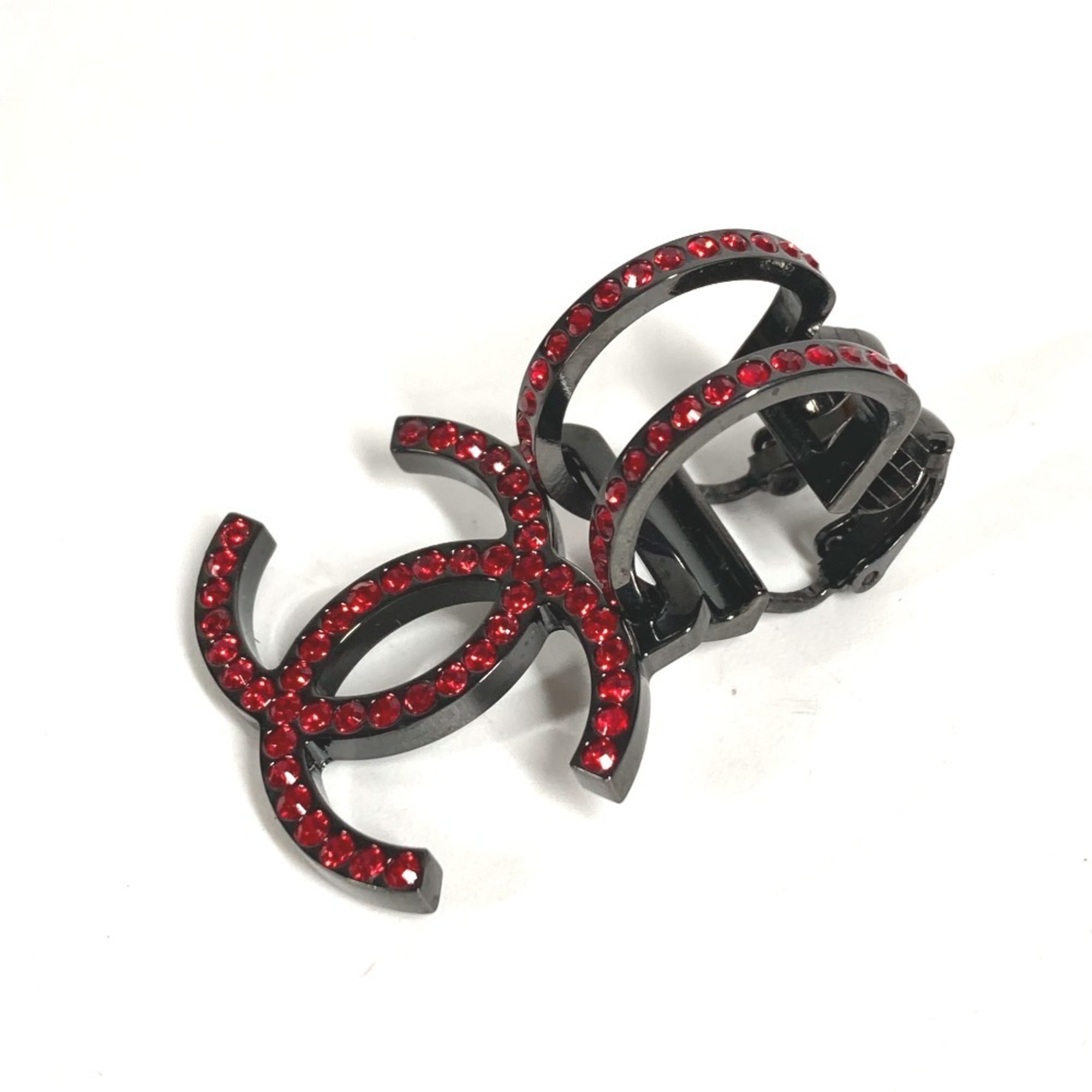 CC Logo Clip-On Single Earring Metal