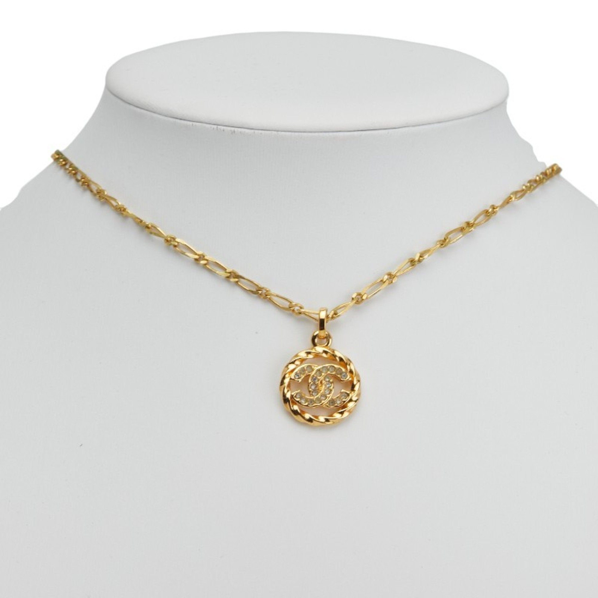 CC Logo Round Circle Pendant Necklace Metal