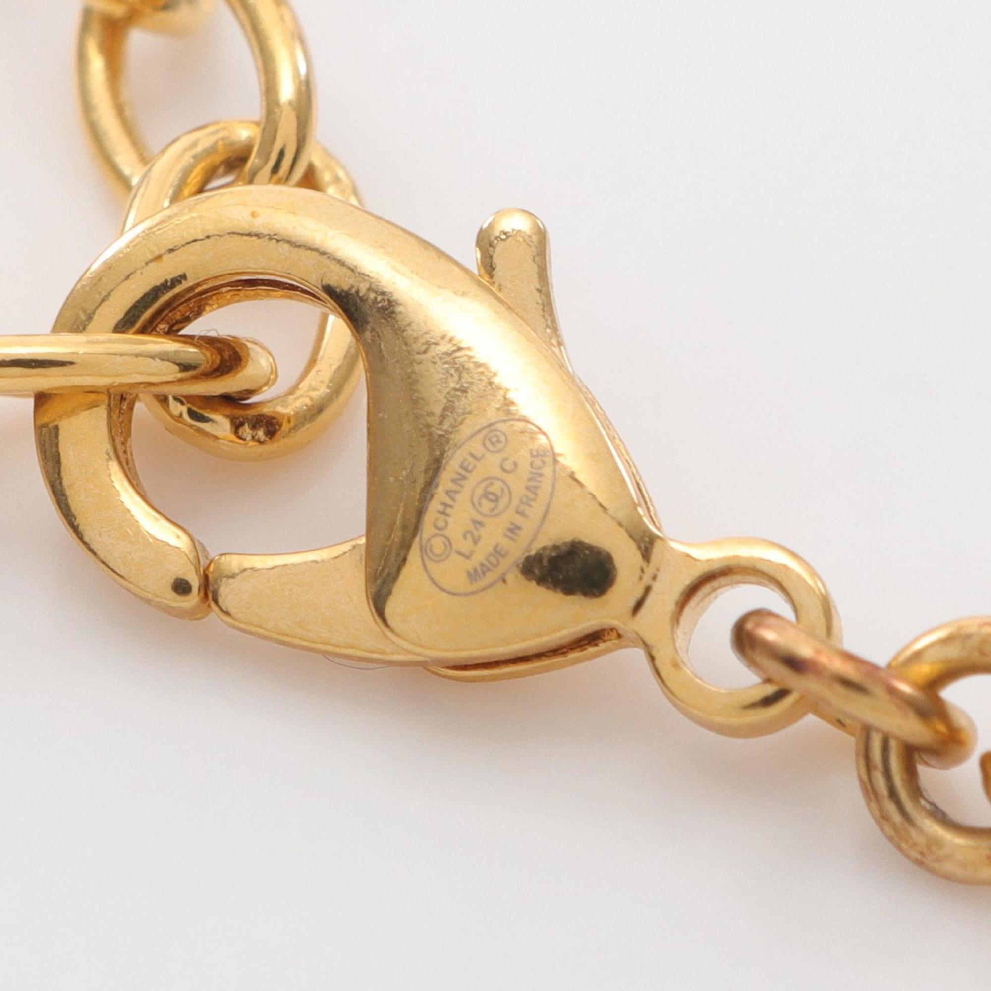 CC Logo Pendant Necklace Metal