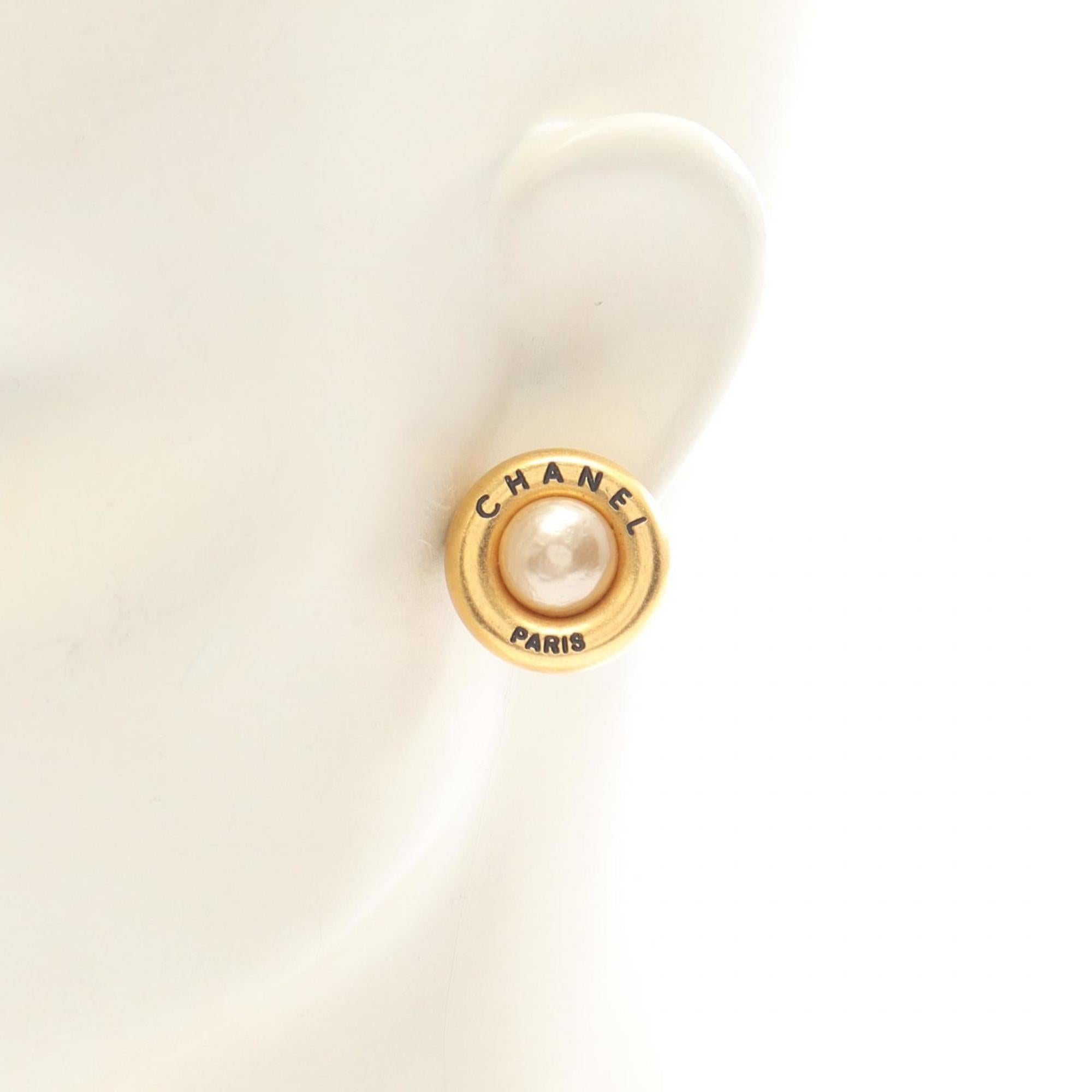 Pearl Clip-On Earrings Artificial Pearl and Stainless Steel
