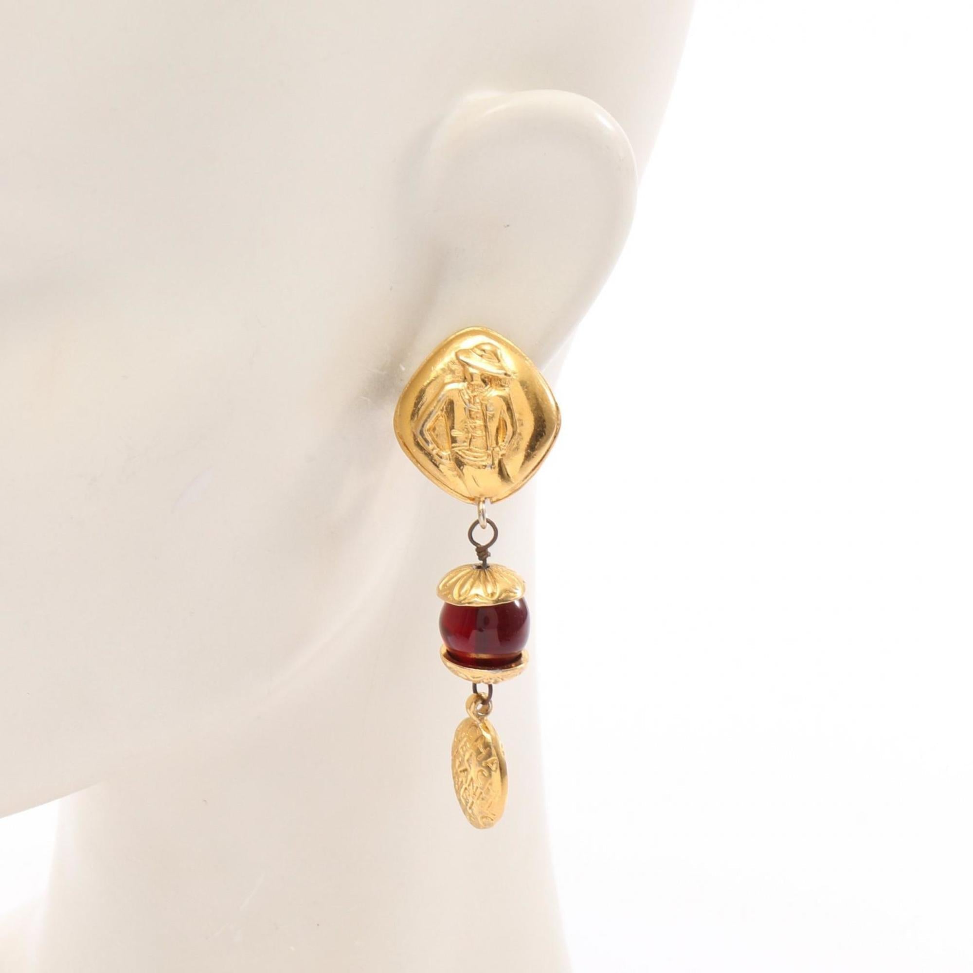 Clip-On Earrings Glass and Gold