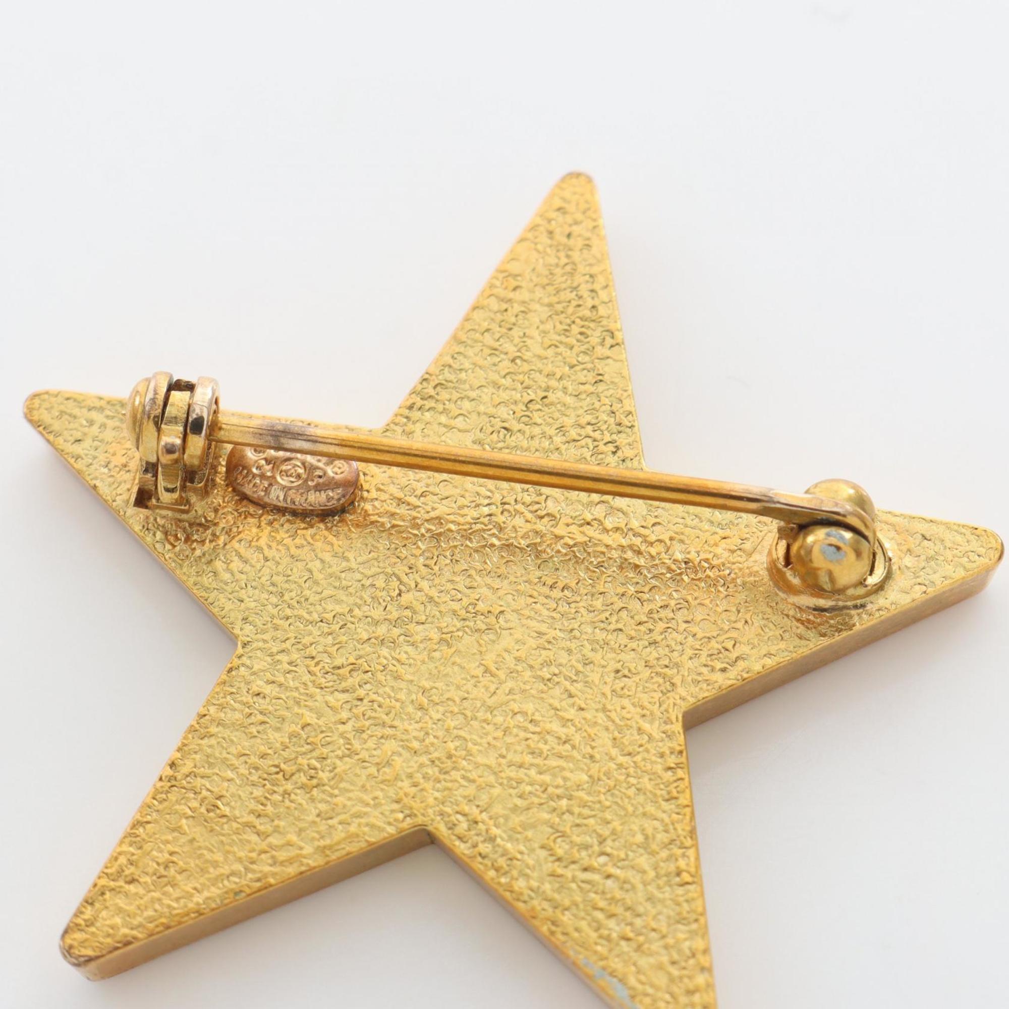 CC Logo Star Brooch Metal