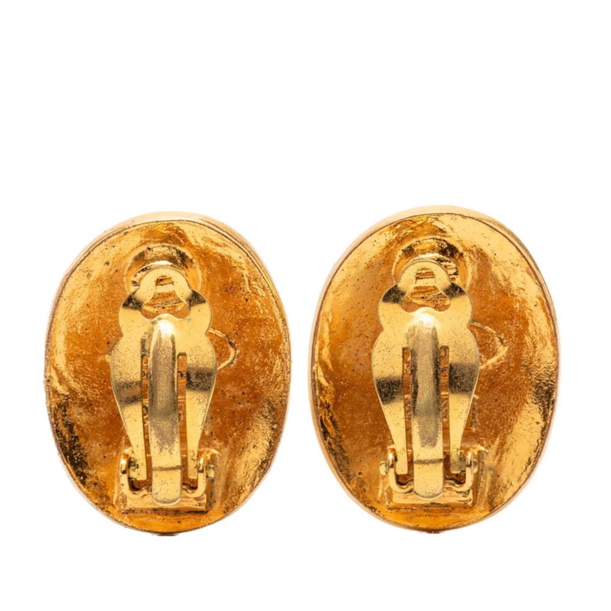 CC Logo Oval Clip-On Earrings Metal Gold-Tone Metal