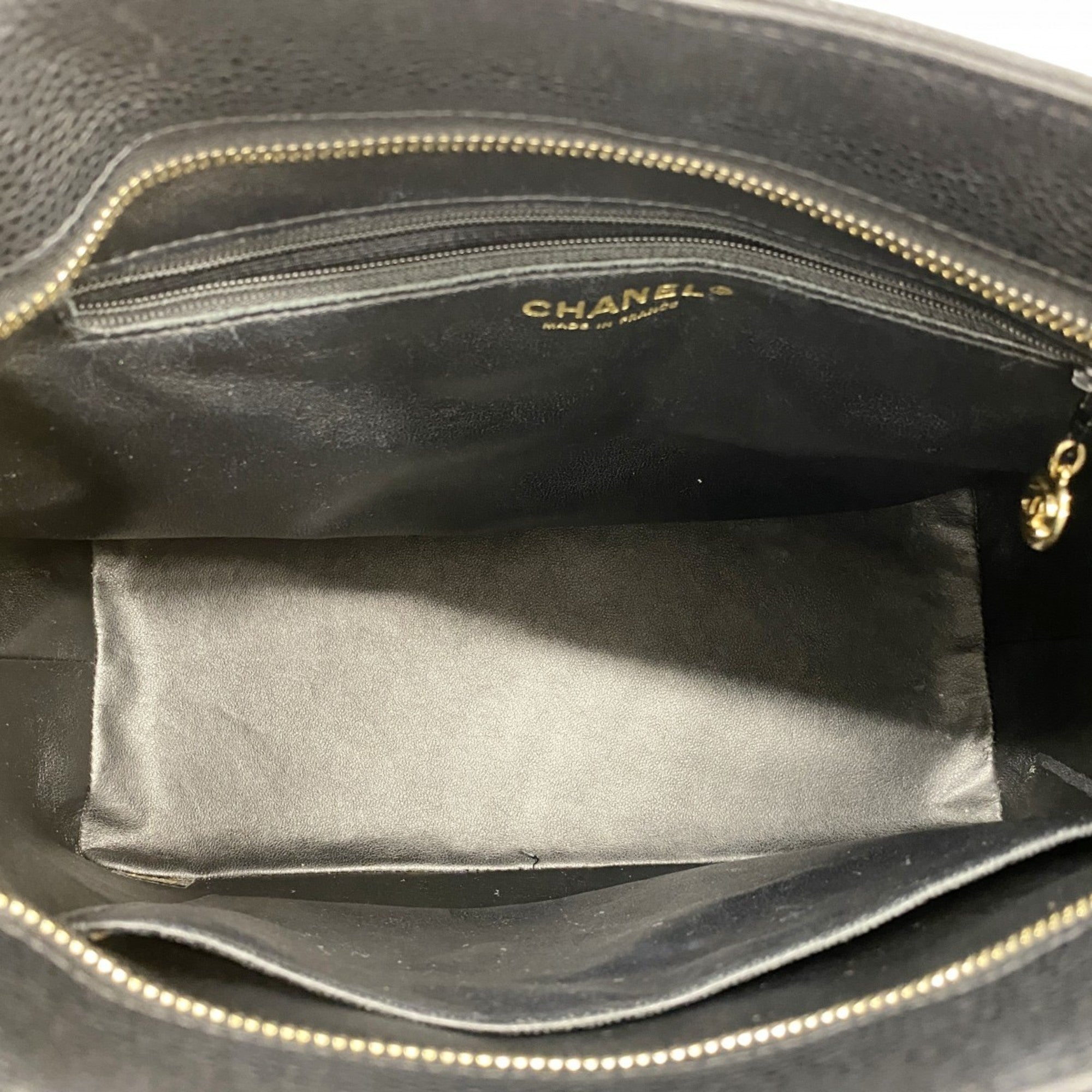 Medallion Tote Quilted Caviar