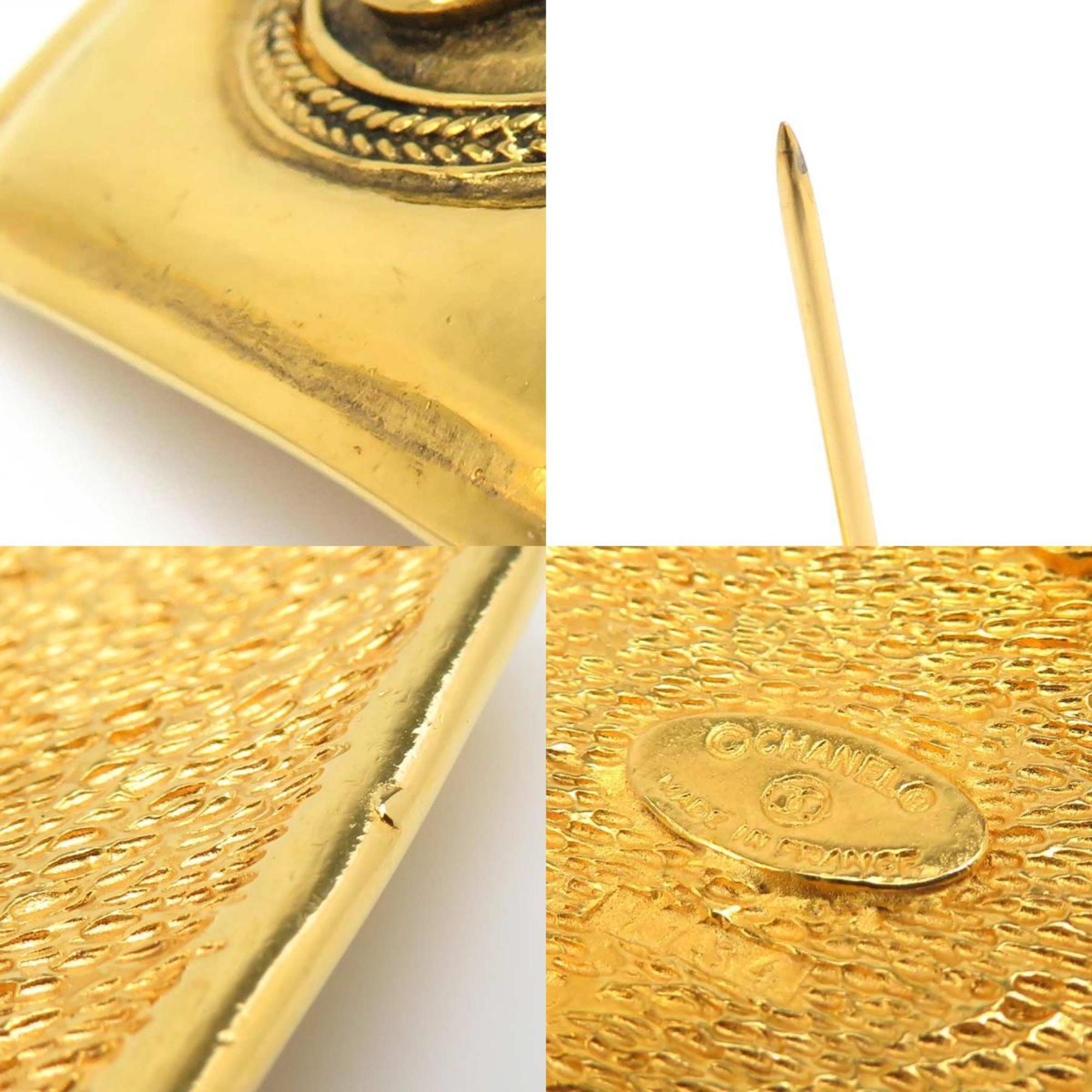 CC Logo Brooch Gold-Tone Metal