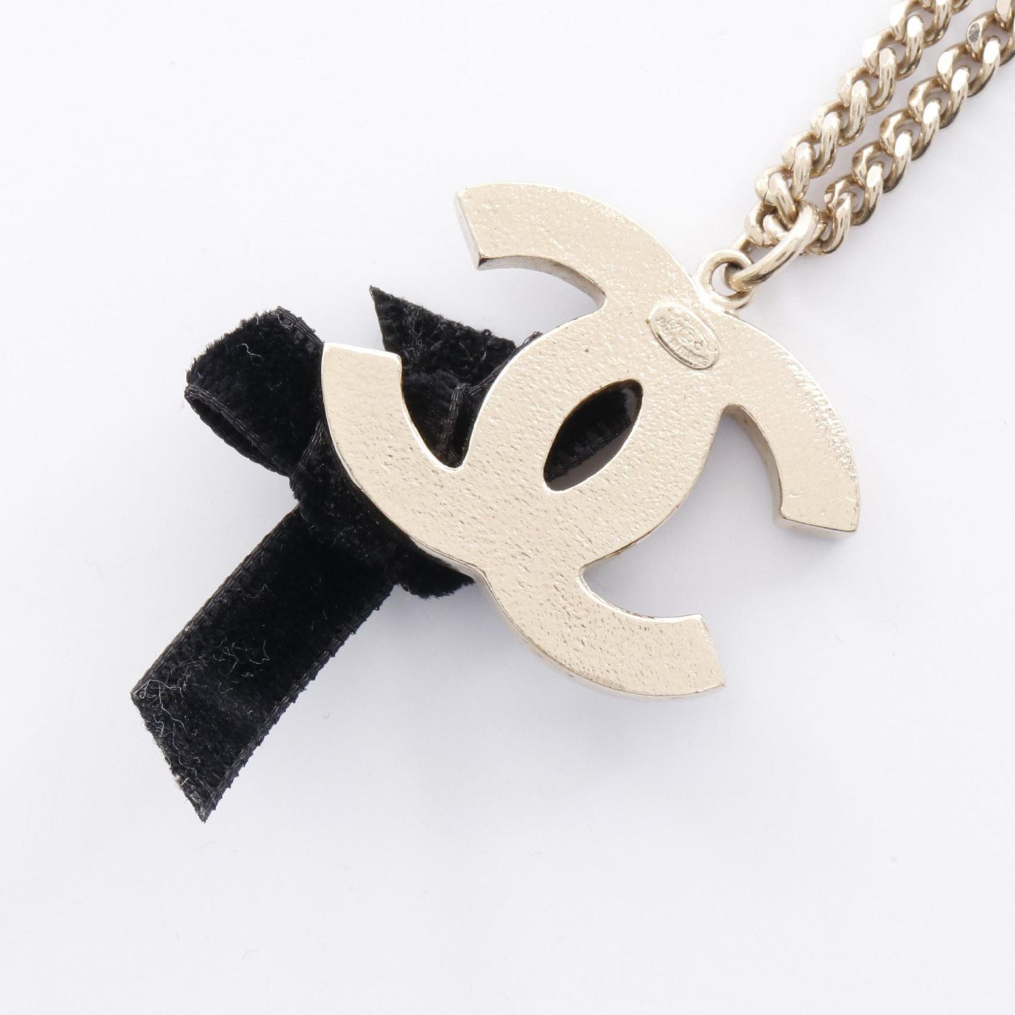 CC Logo Pendant Necklace Metal