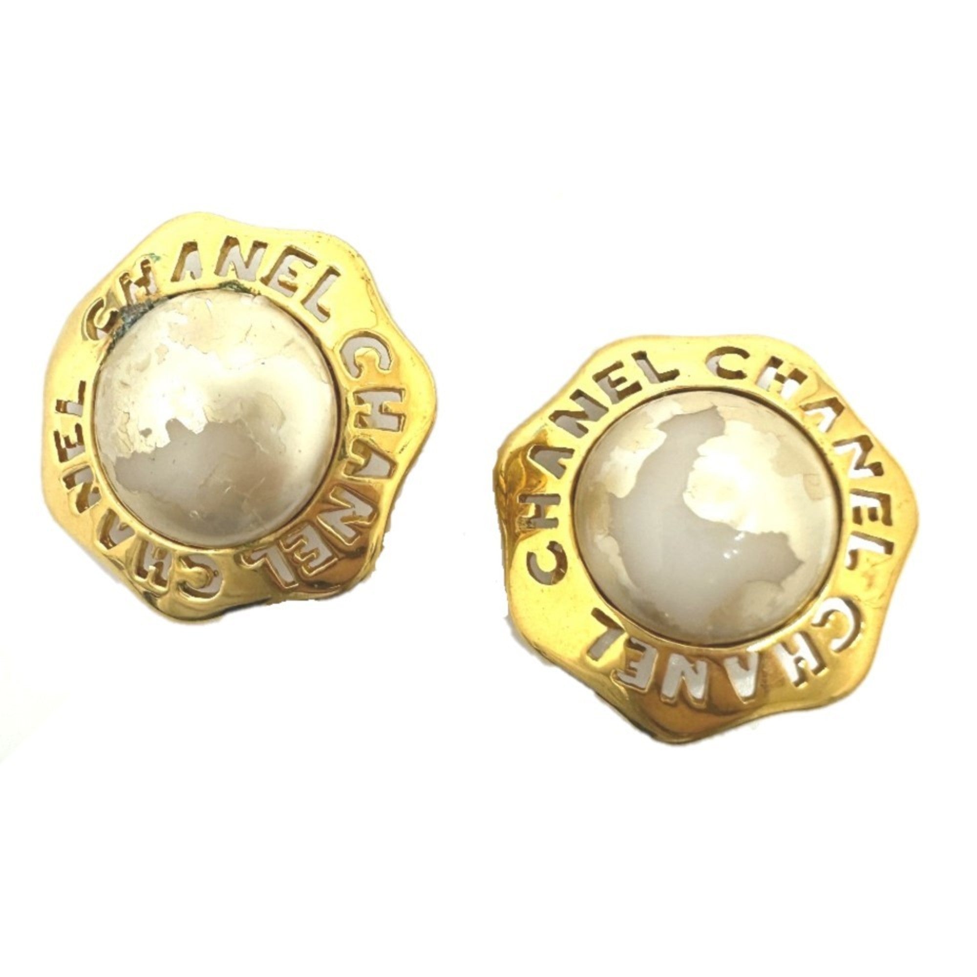 CC Logo Clip-On Earrings Metal Gold-Tone Metal
