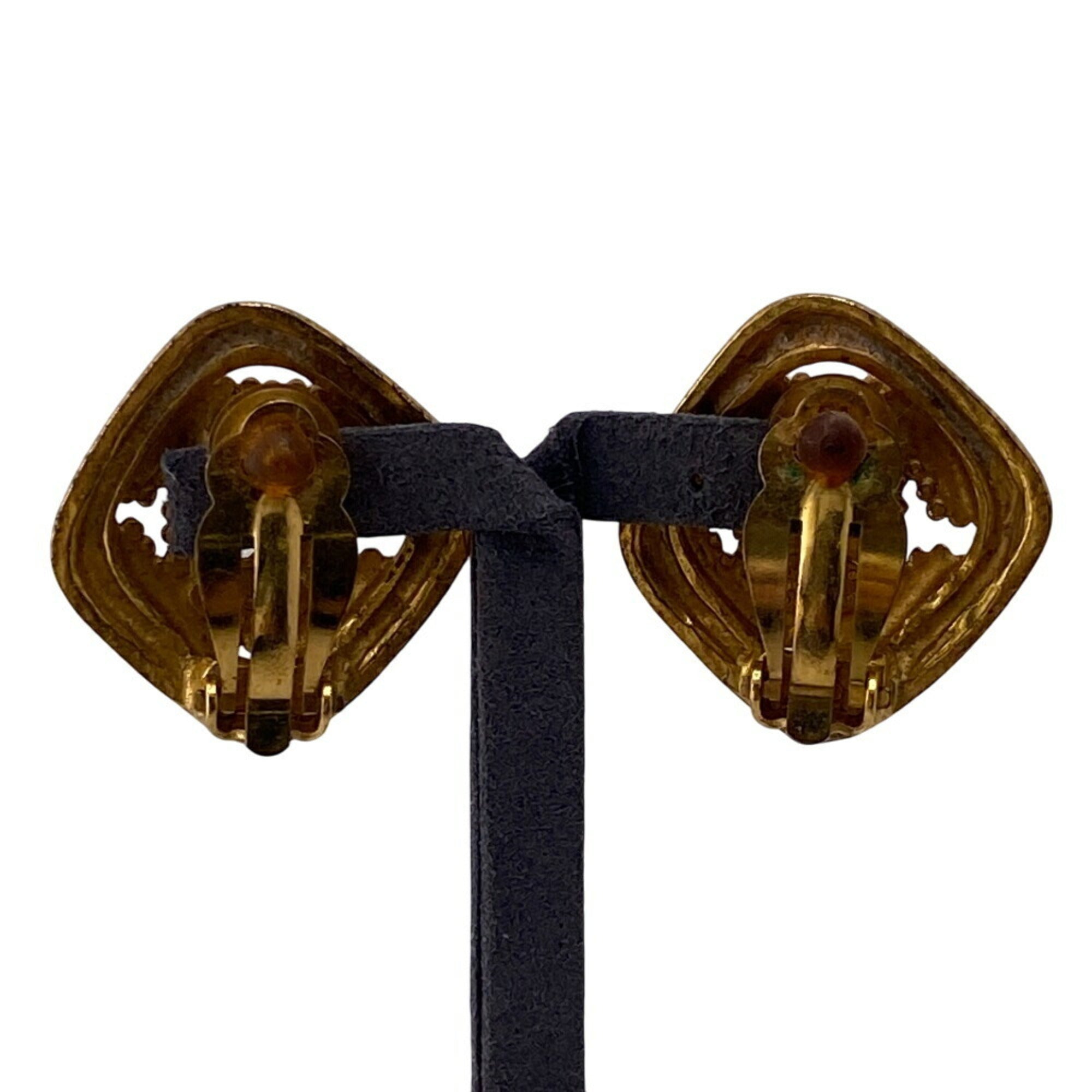 CC Logo Clip-On Earrings Metal Gold-Tone Metal