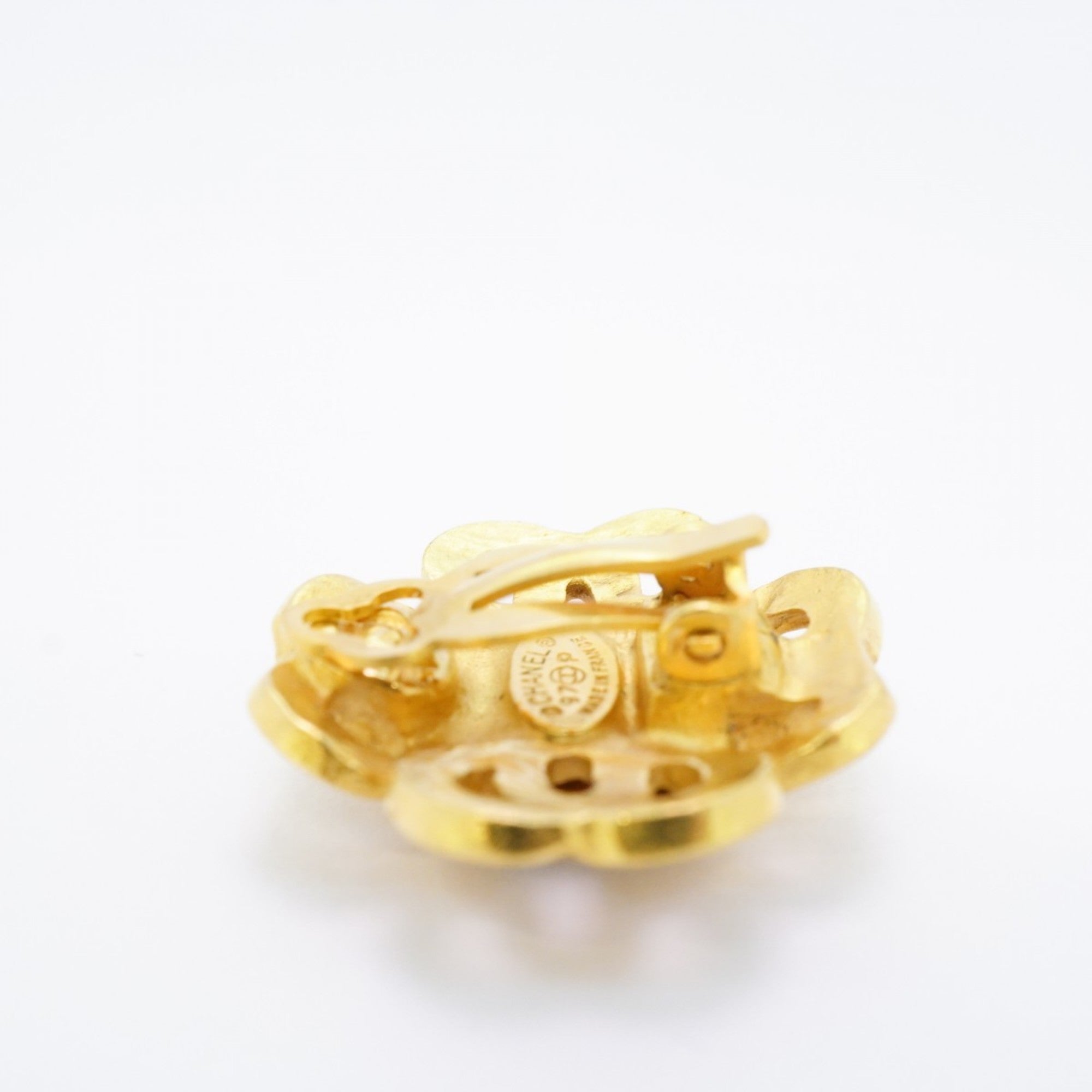 CC Logo Clip-On Earrings Metal Gold-Tone Metal