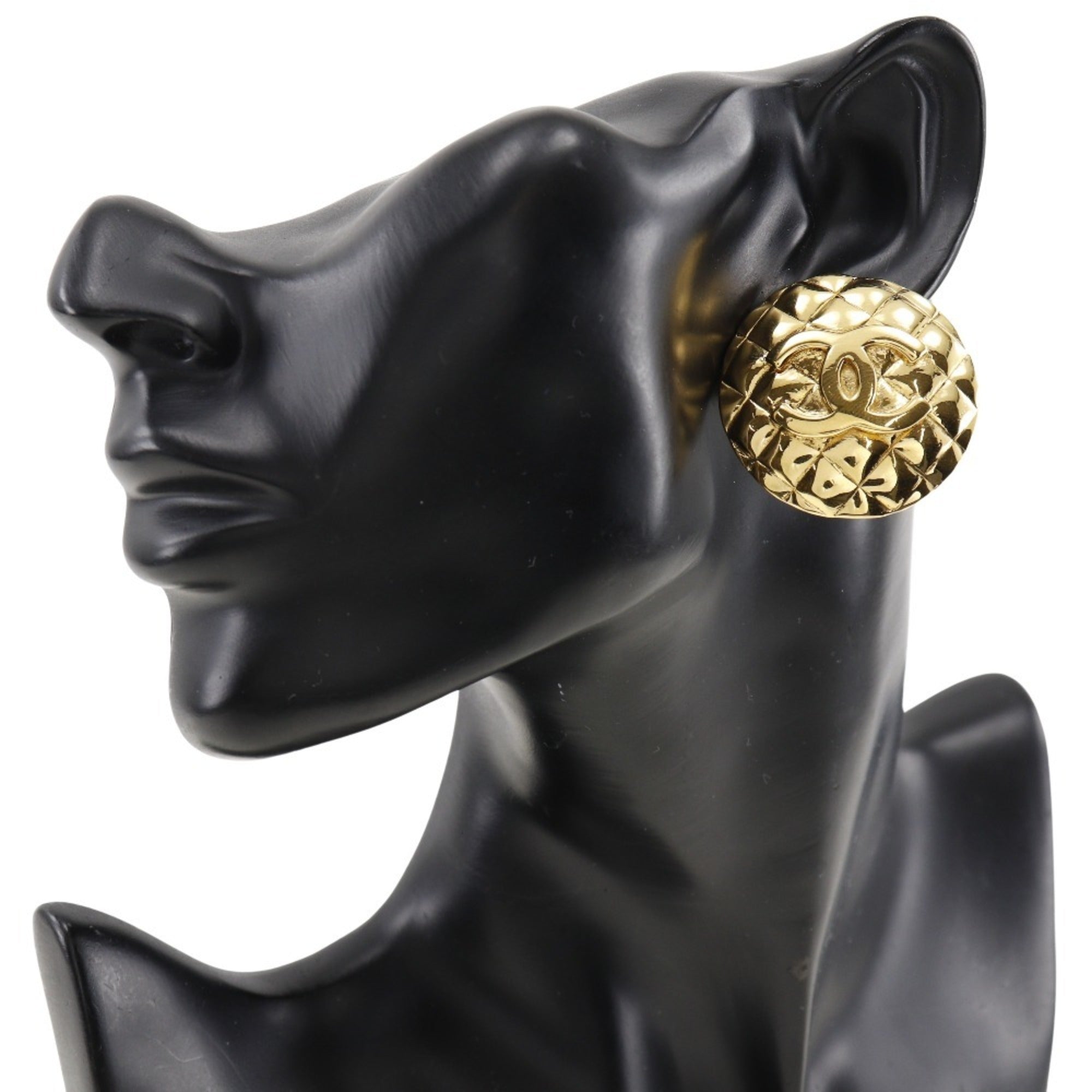 CC Logo Clip-On Earrings Metal Gold-Tone Metal