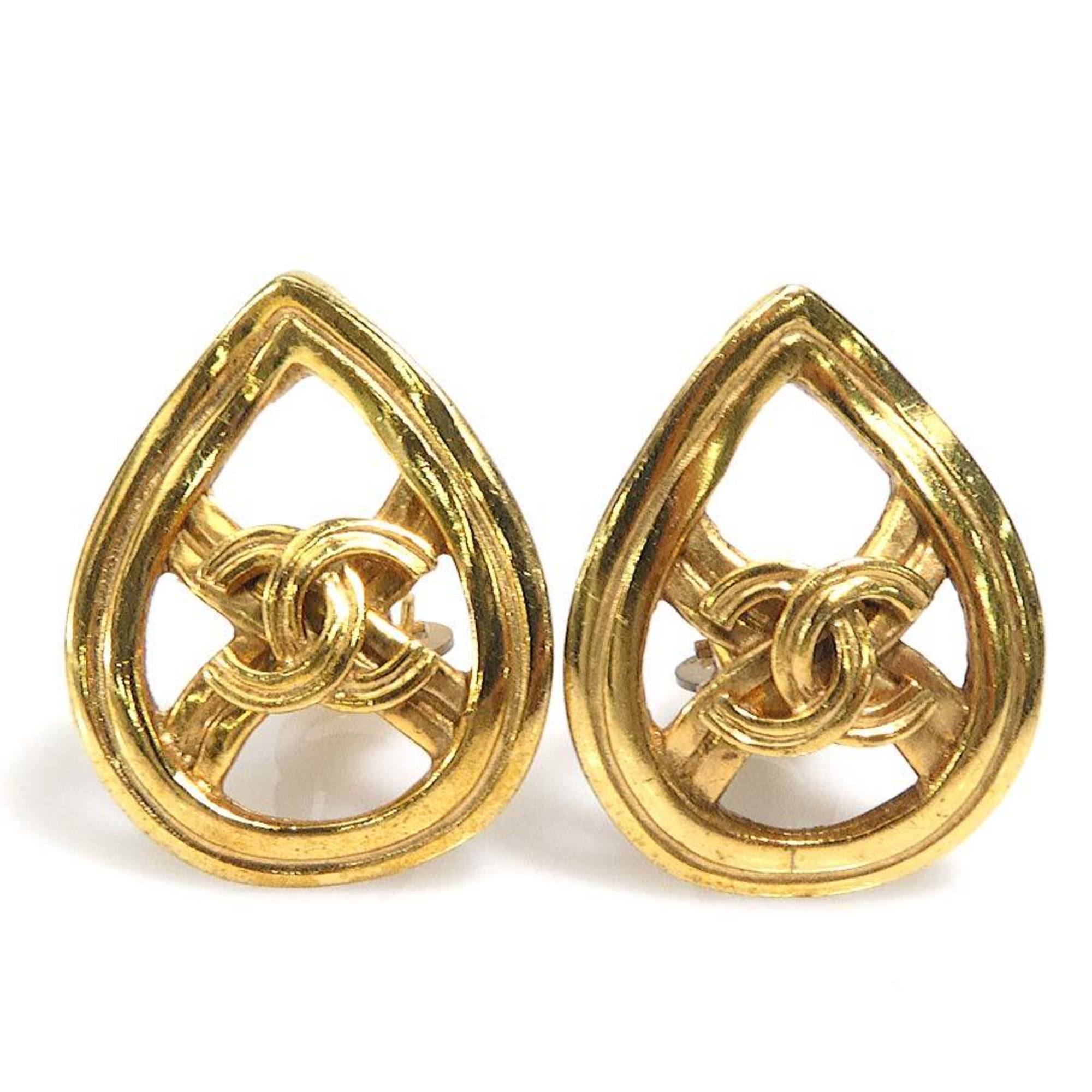 CC Logo Clip-On Earrings Gold-Tone Metal Gold-Tone Metal