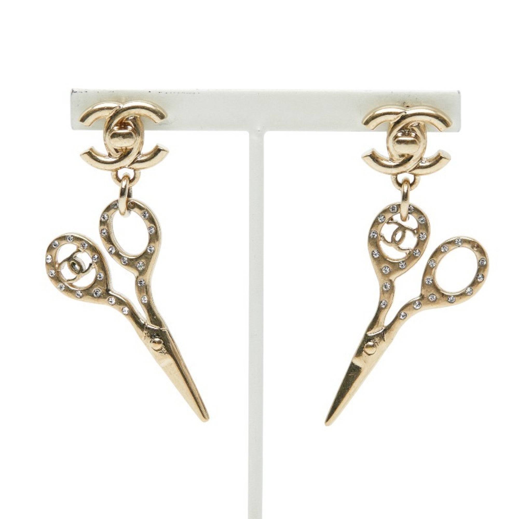 CC Logo Turnlock Earrings Metal Gold-Tone Metal
