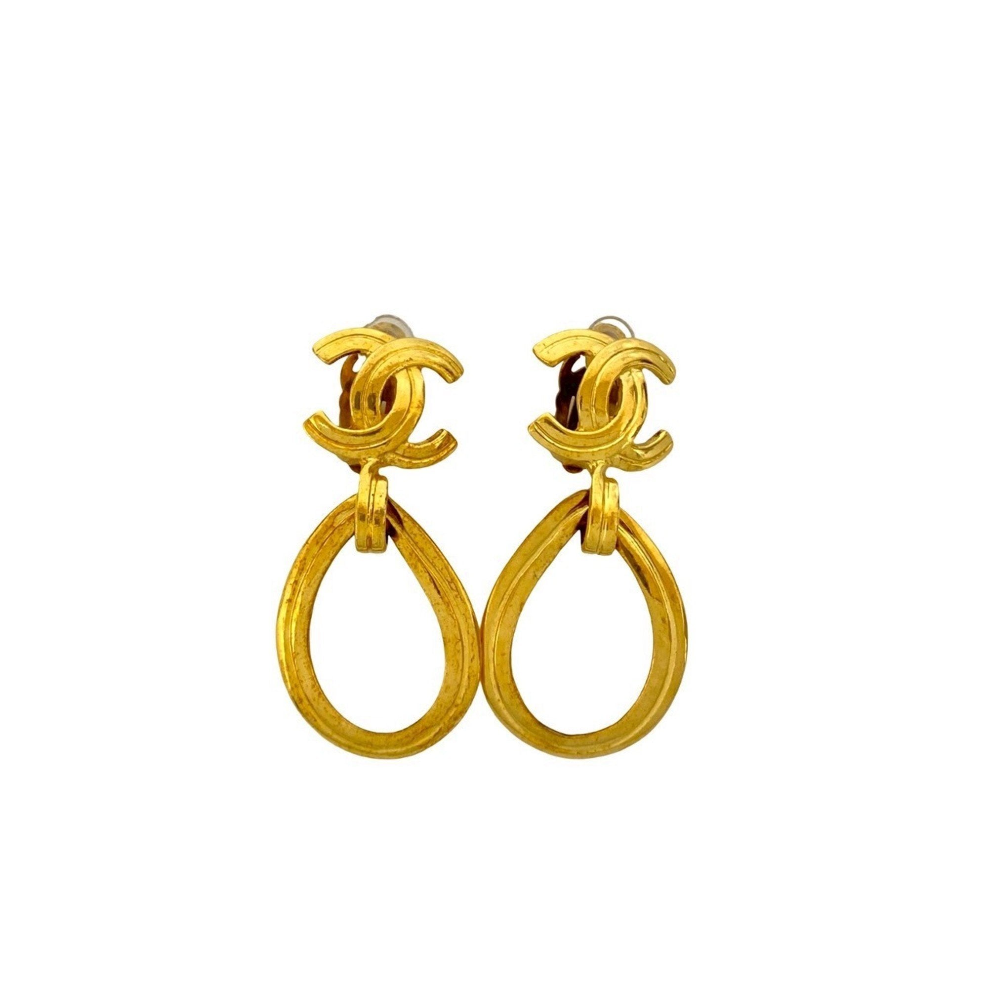 CC Logo Clip-On Earrings Metal Gold-Tone Metal
