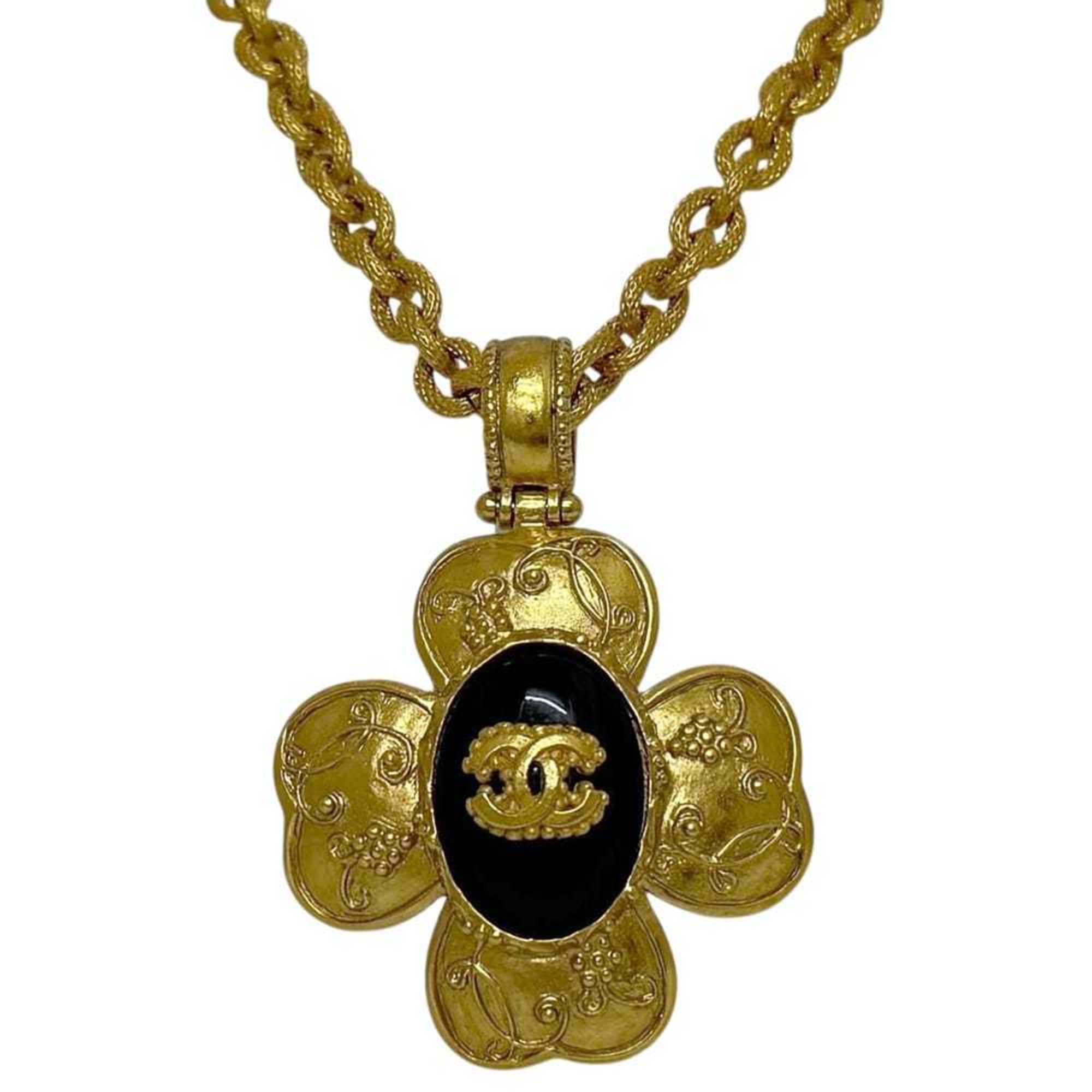 CC Logo Chain Clover Pendant Necklace Metal