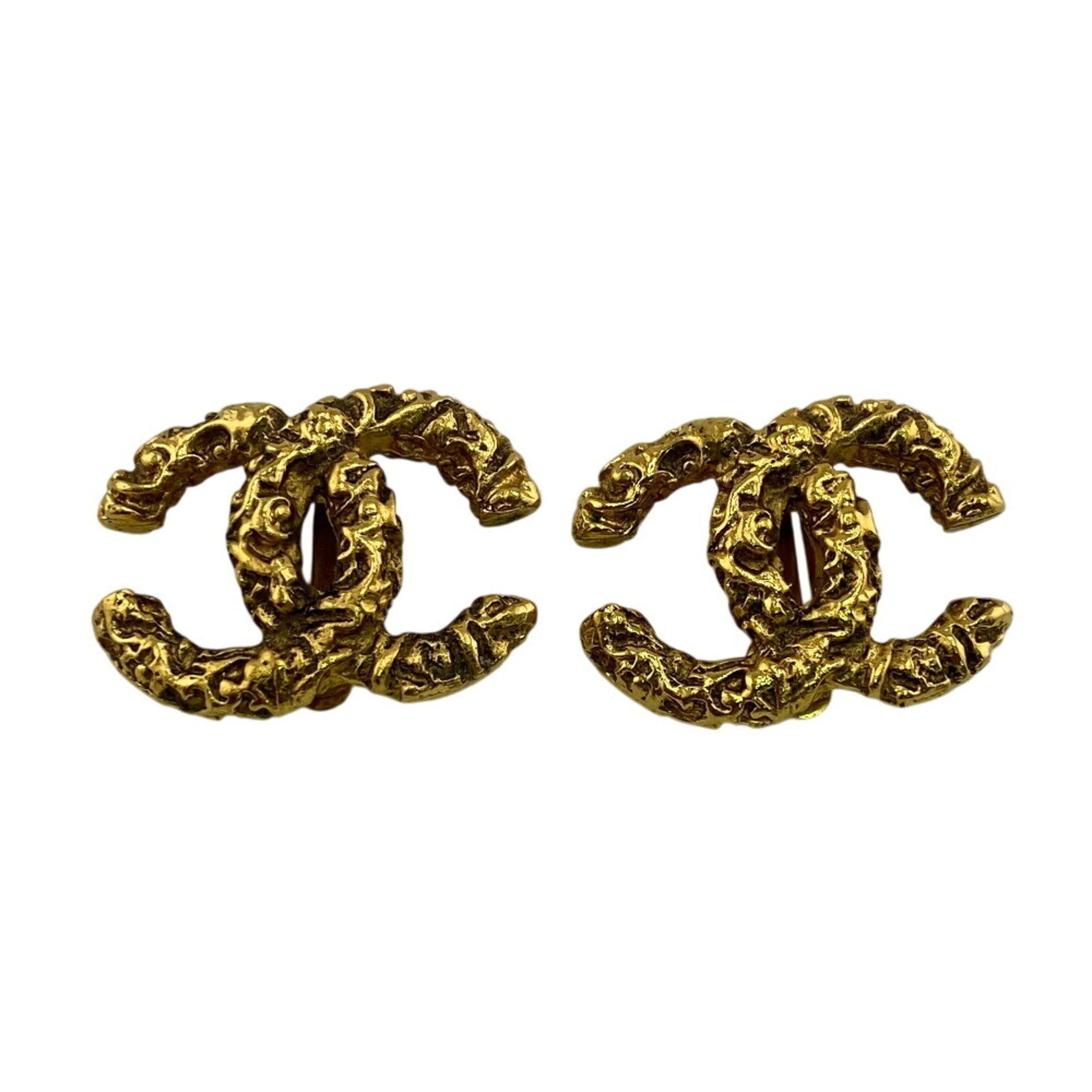 CC Logo Clip-On Earrings Metal Gold-Tone Metal