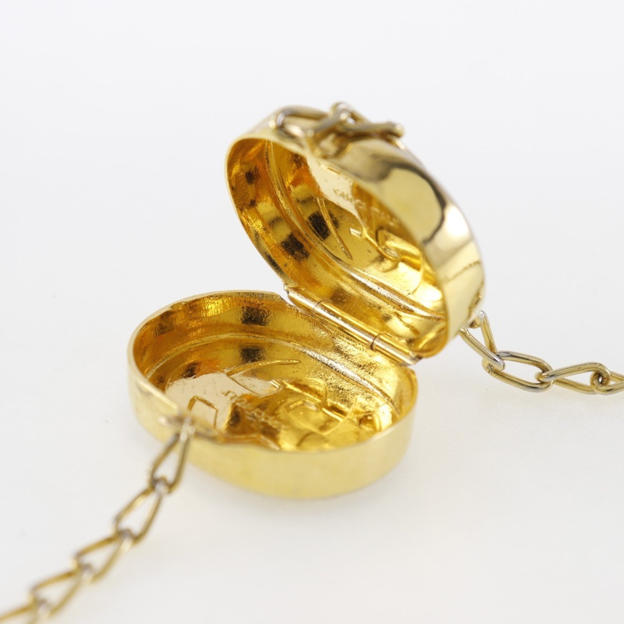 Pendant Necklace Gold
