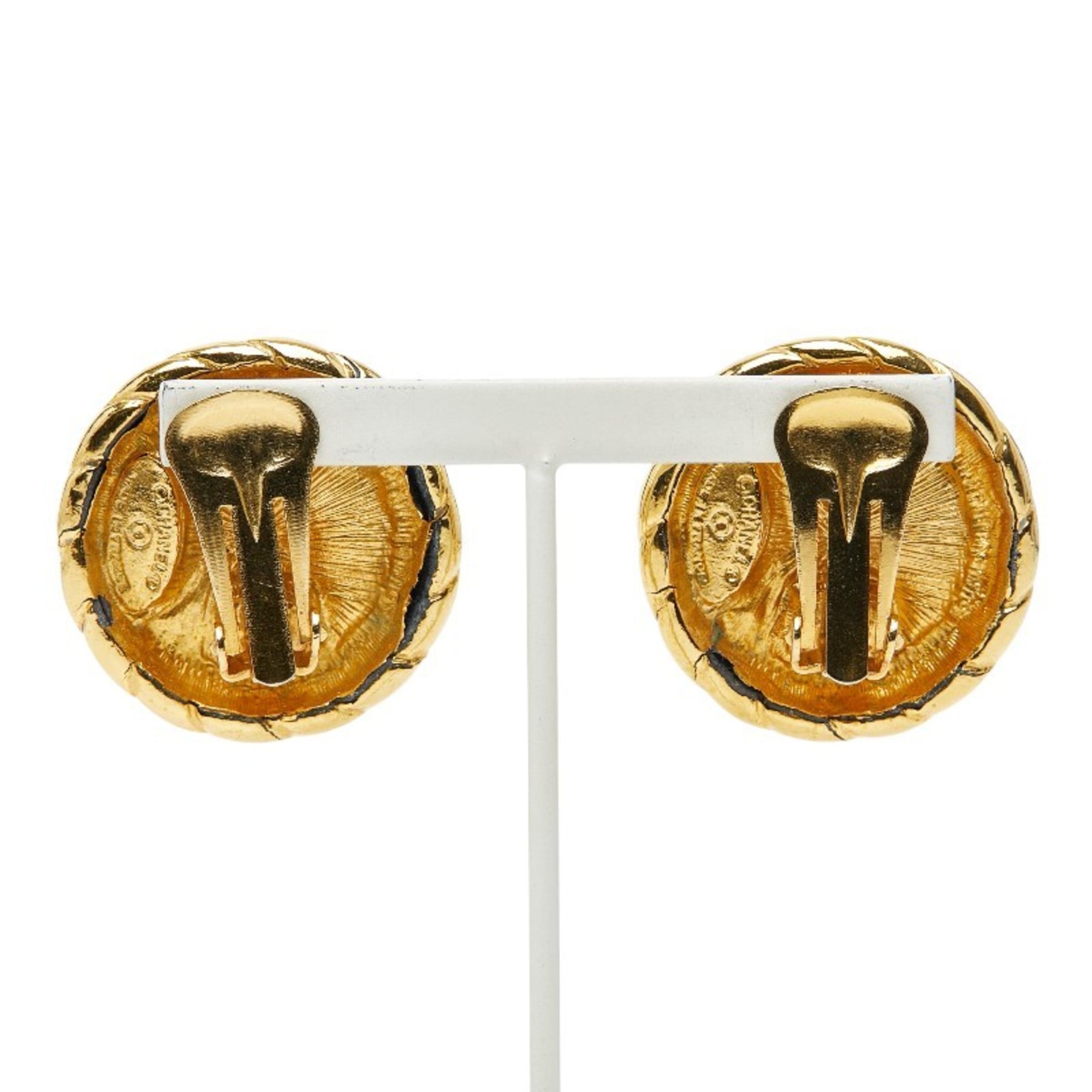 CC Logo Clip-On Earrings Metal Gold-Tone Metal