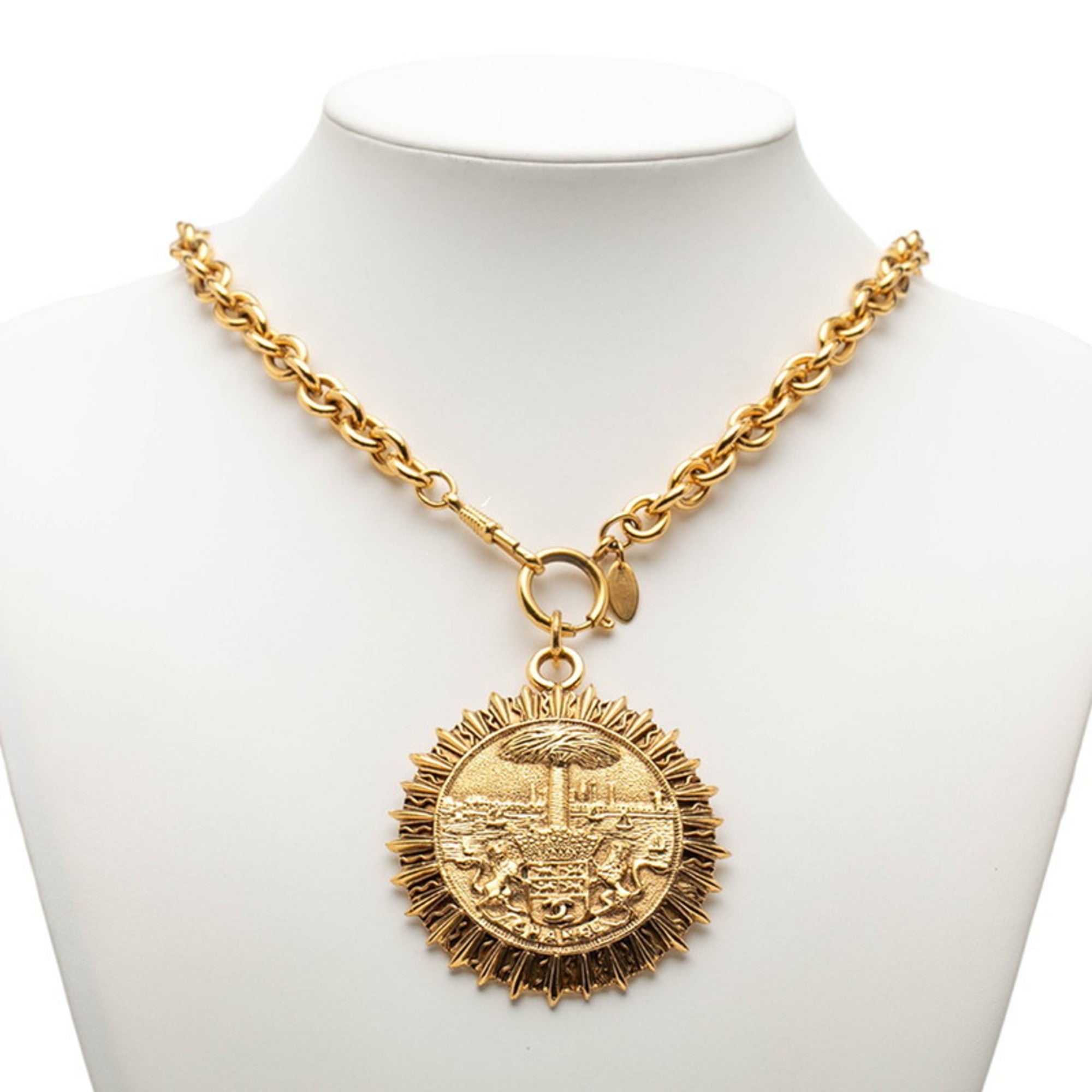 Pendant Necklace Gold