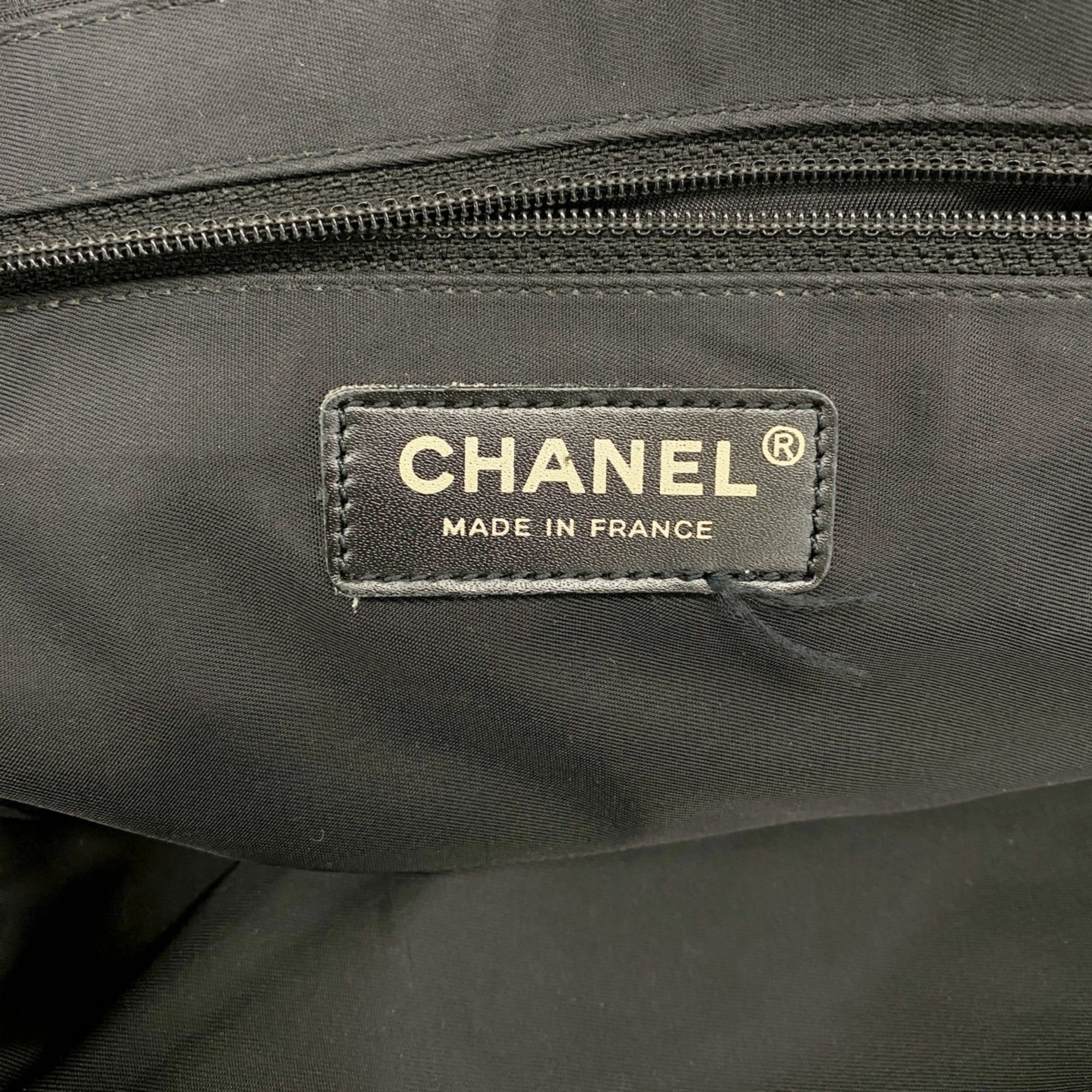 Travel Line Tote Nylon Medium