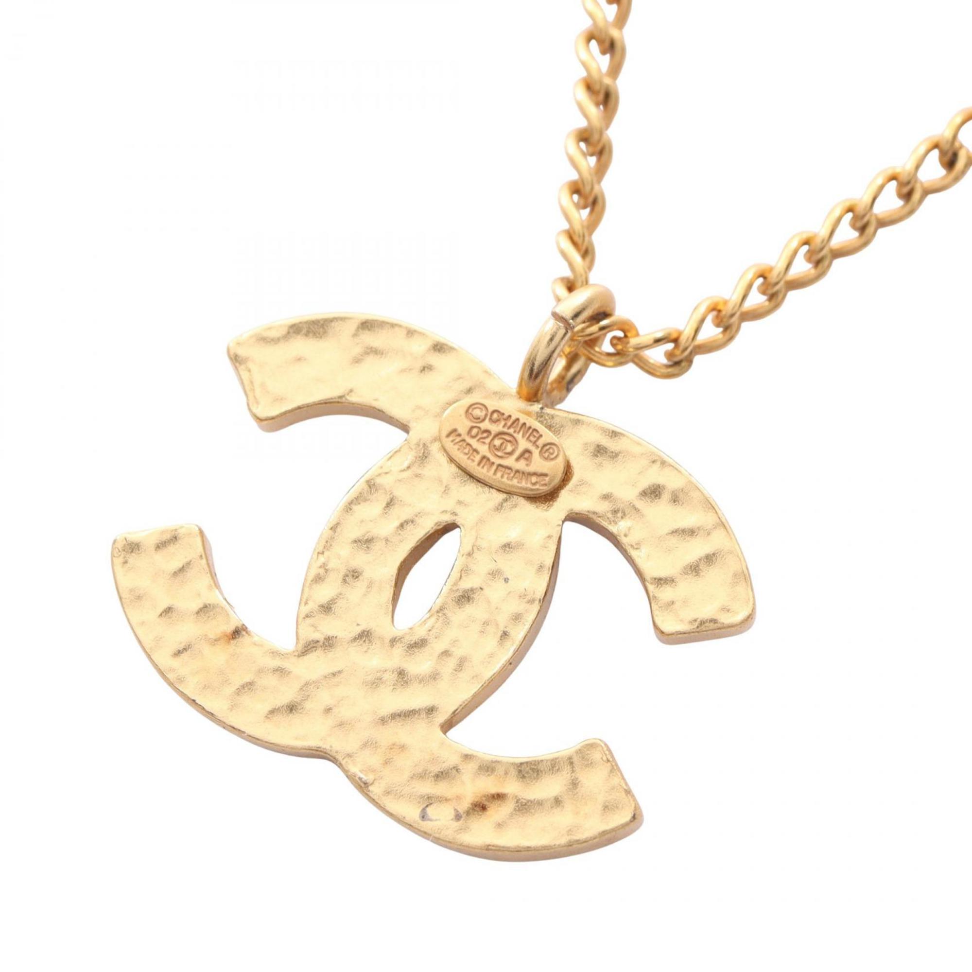 CC Logo Pendant Necklace Metal