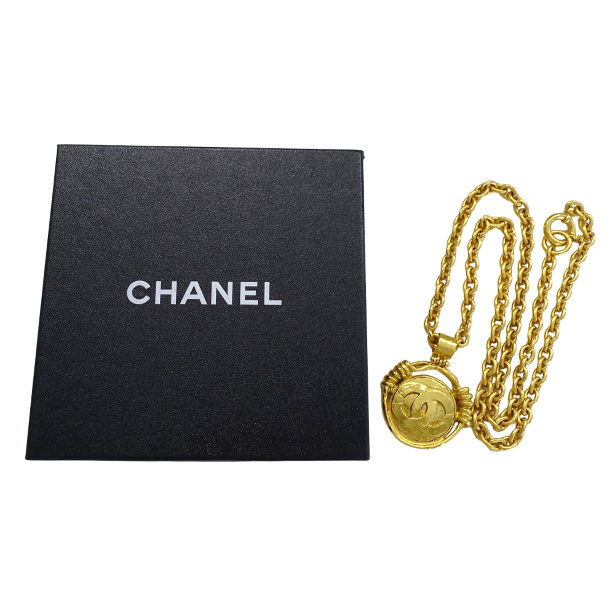 CC Logo Round Pendant Necklace Metal