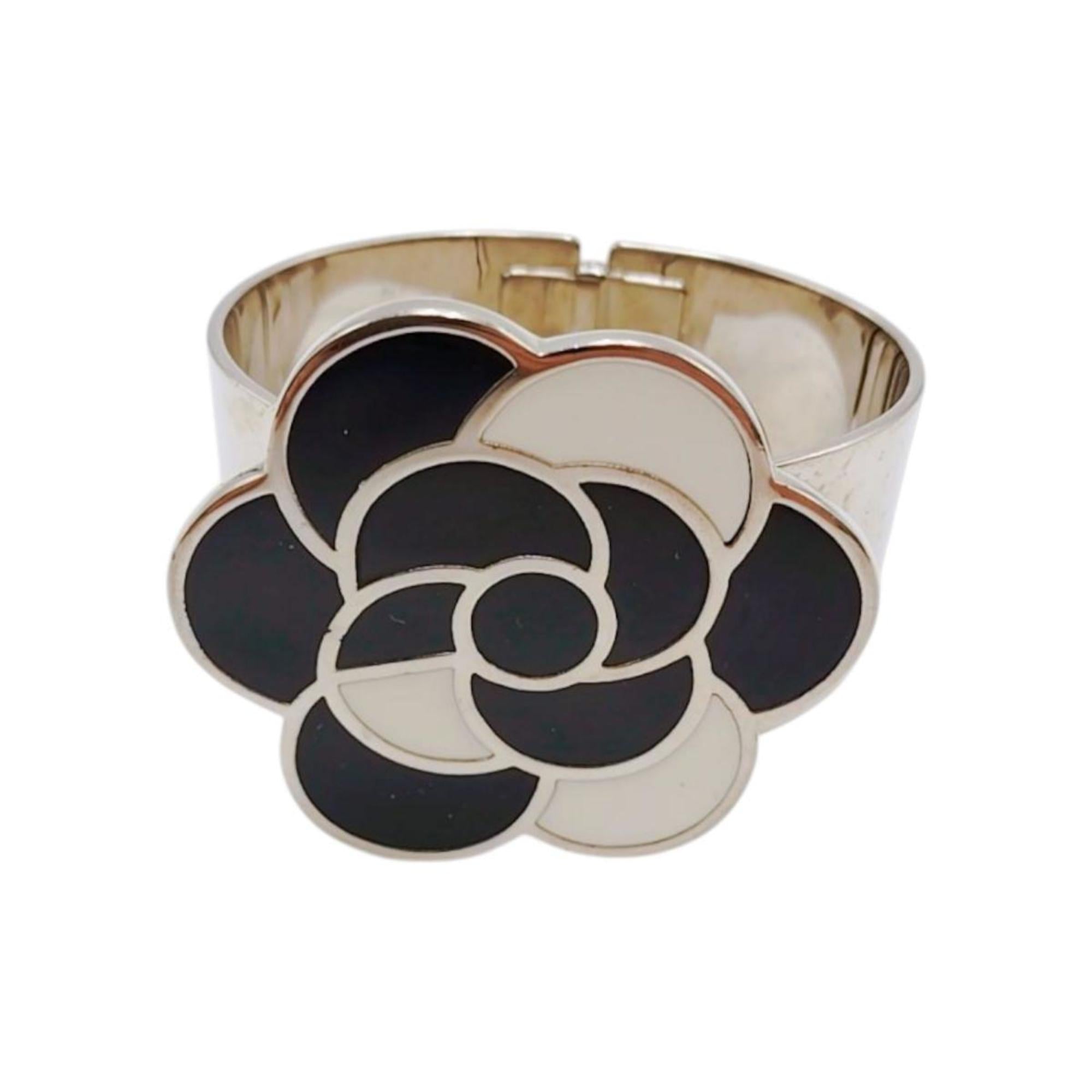 Camellia Bracelet Metal Black and White