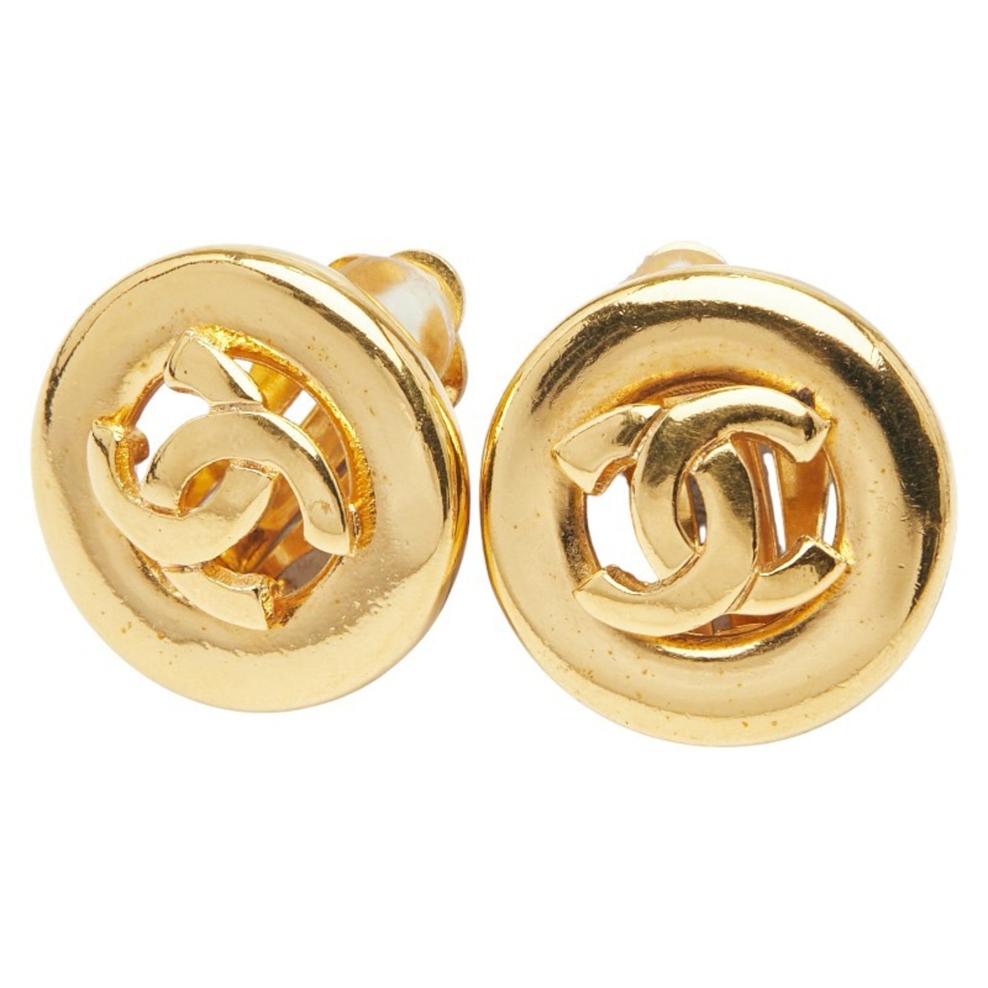 CC Logo Round Clip-On Earrings Metal Gold-Tone Metal