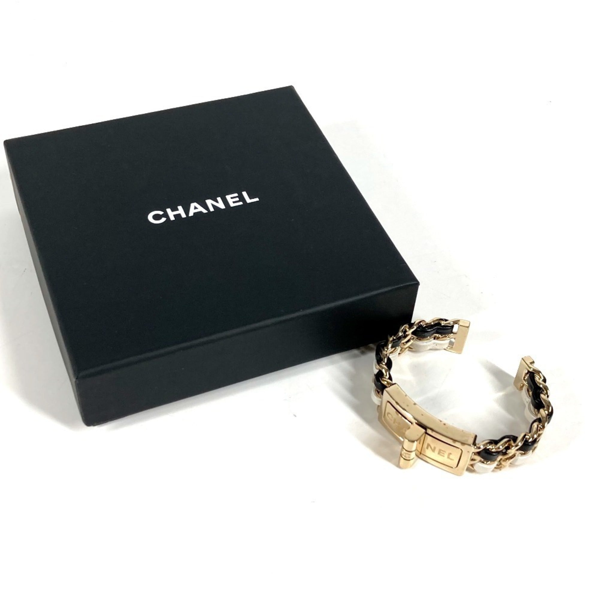 CC Logo Chain Bracelet Gold-Tone Metal