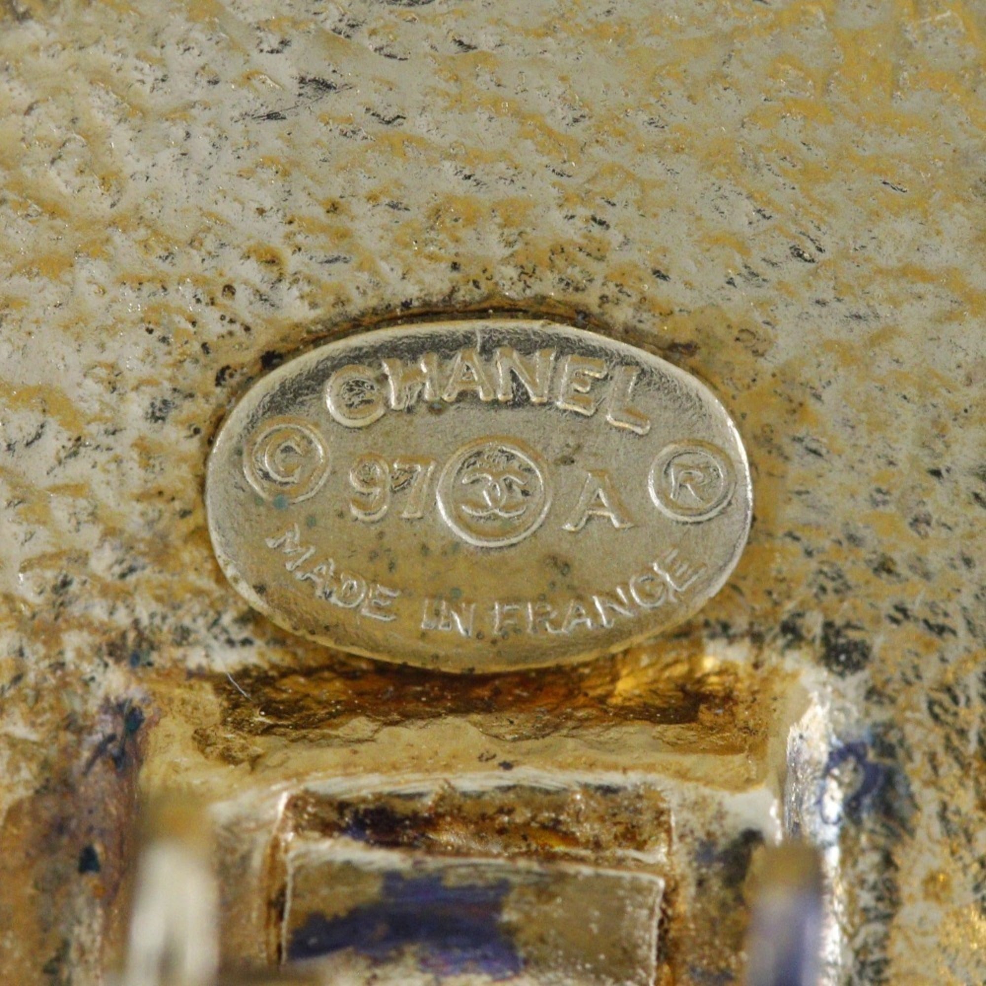 CC Logo Clip-On Earrings Metal Gold-Tone Metal