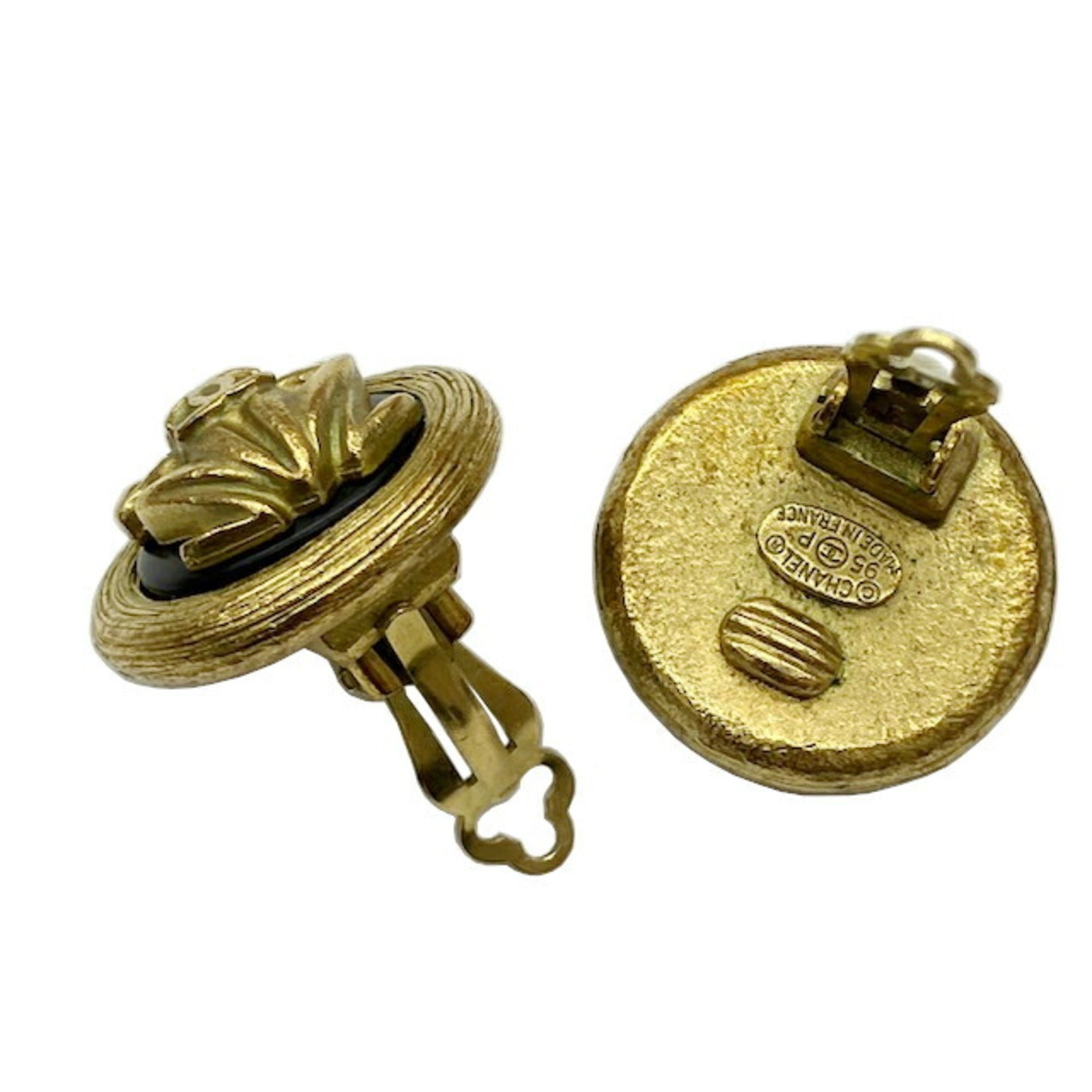 CC Logo Clip-On Earrings Metal Gold-Tone Metal