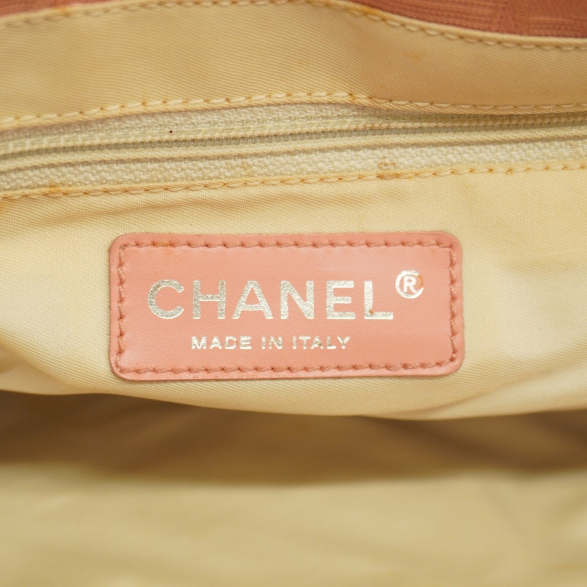 Travel Line Tote Nylon Medium